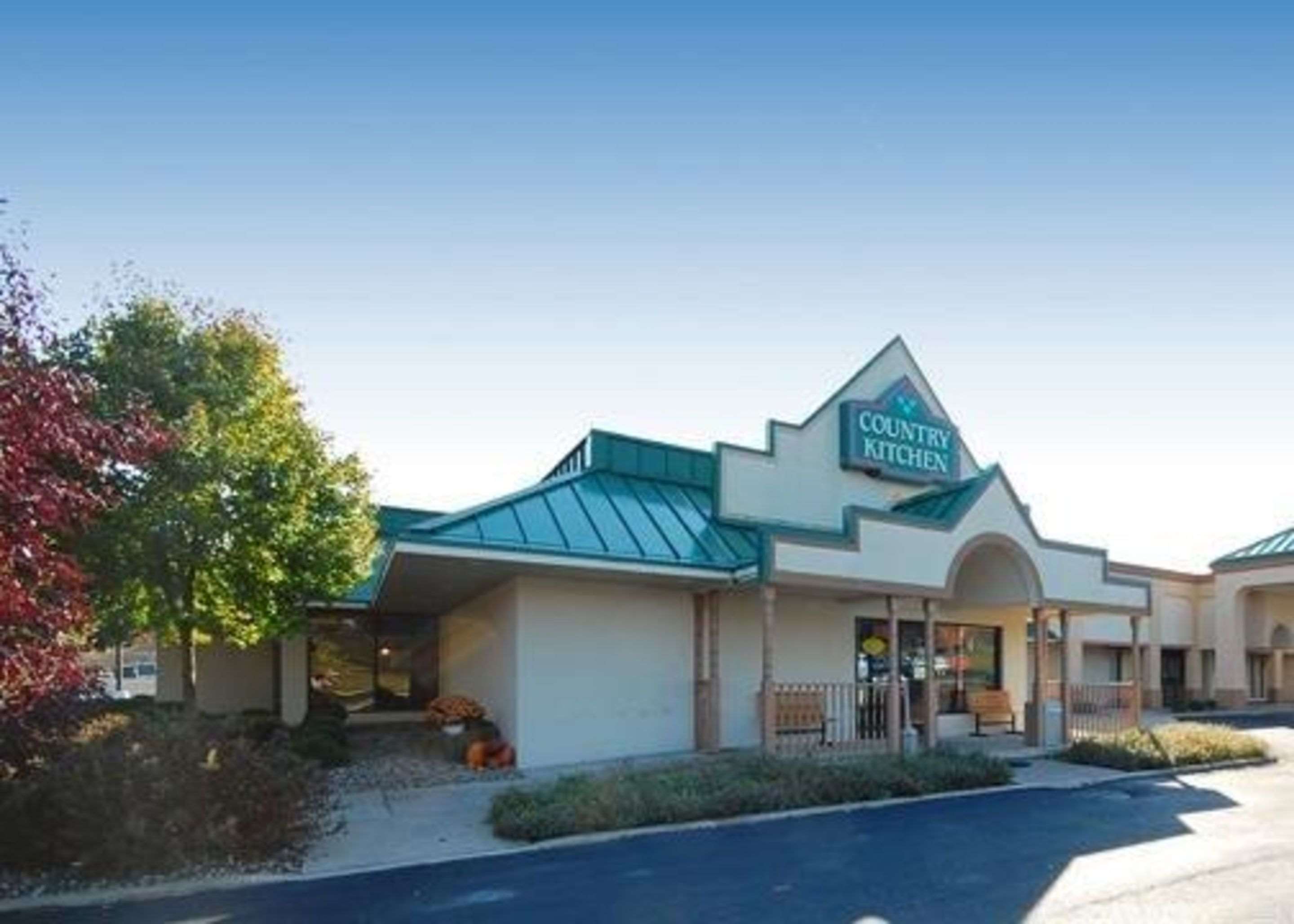 Hotel restaurant | Quality Inn & Suites