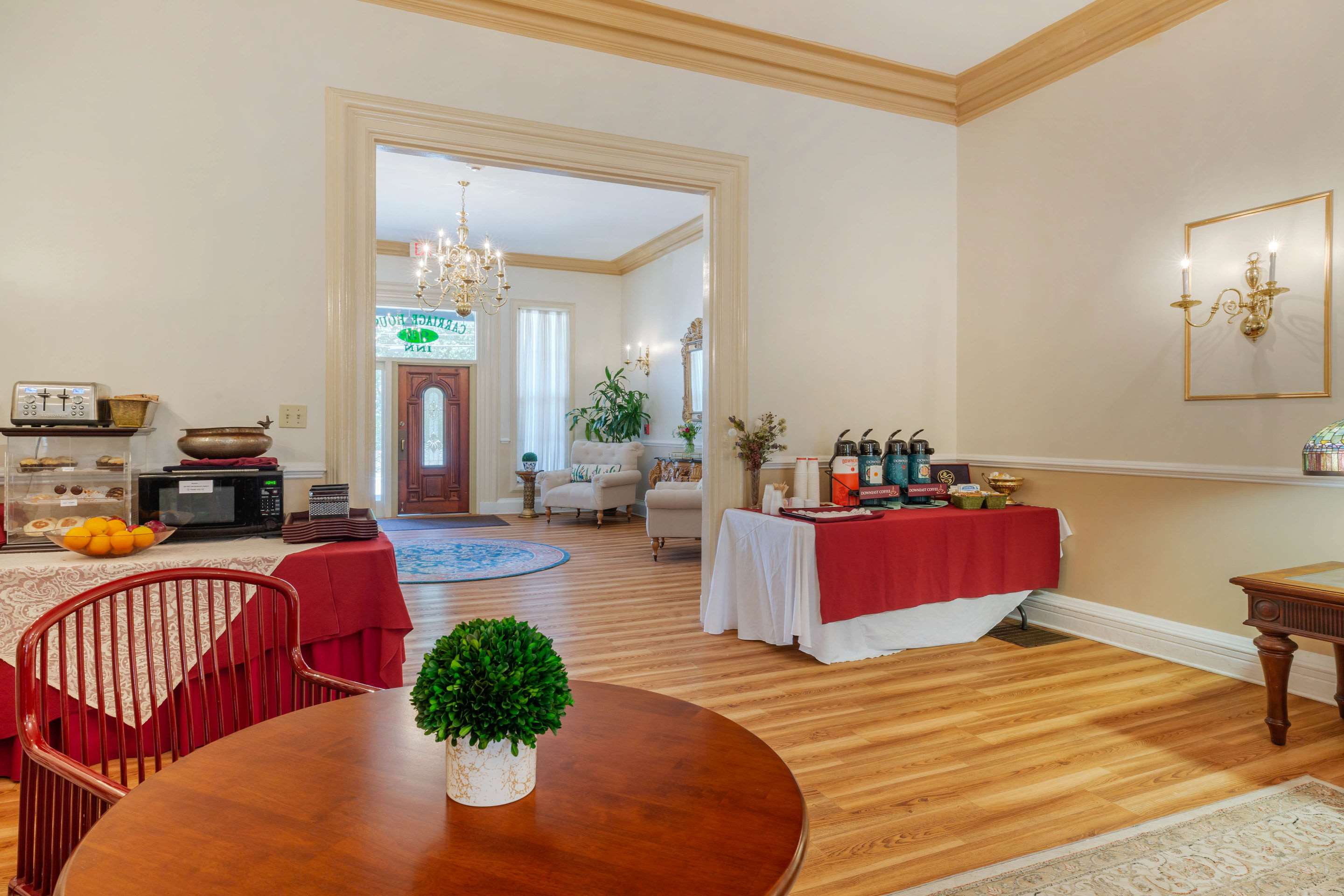 Breakfast area