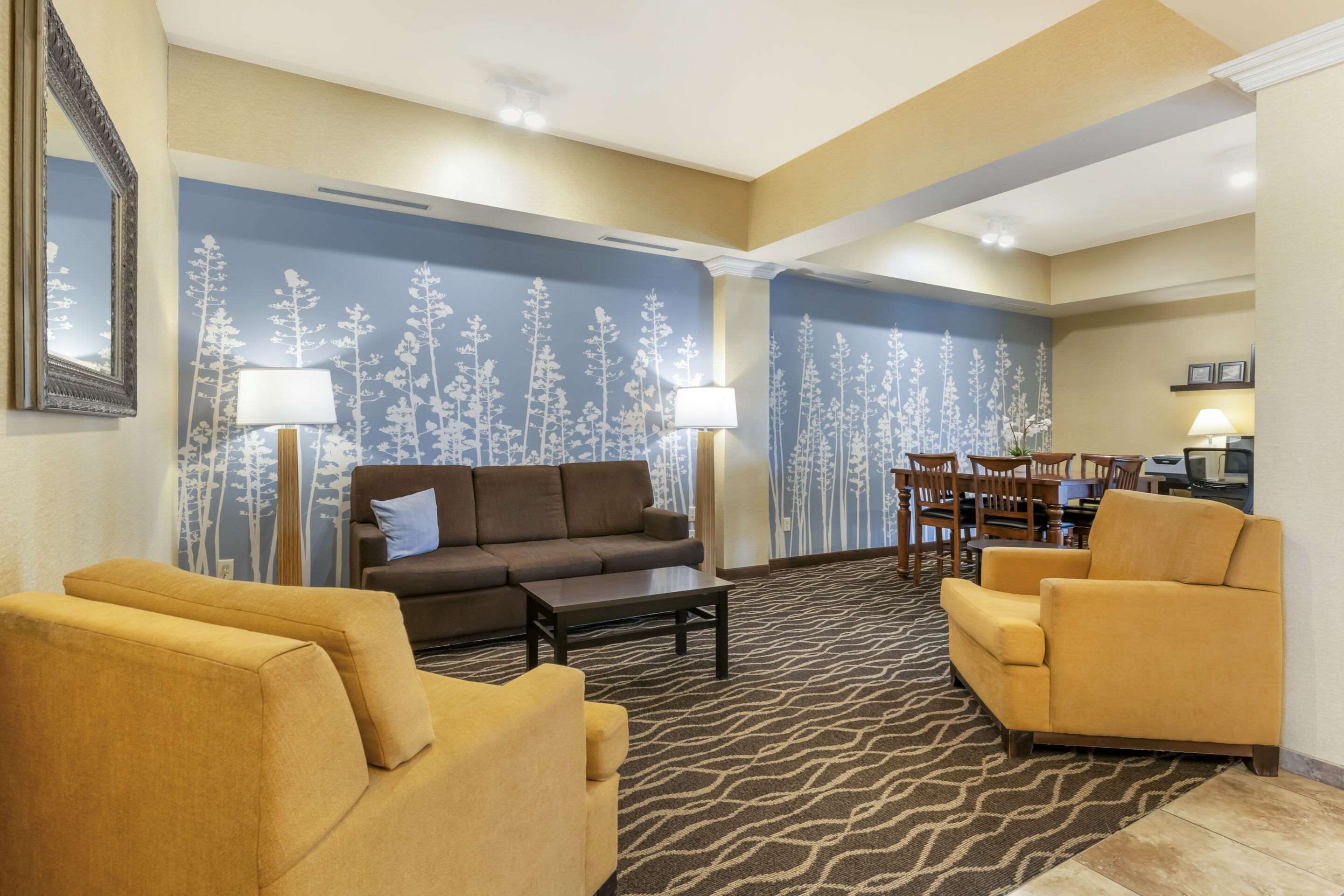 Lobby with sitting area