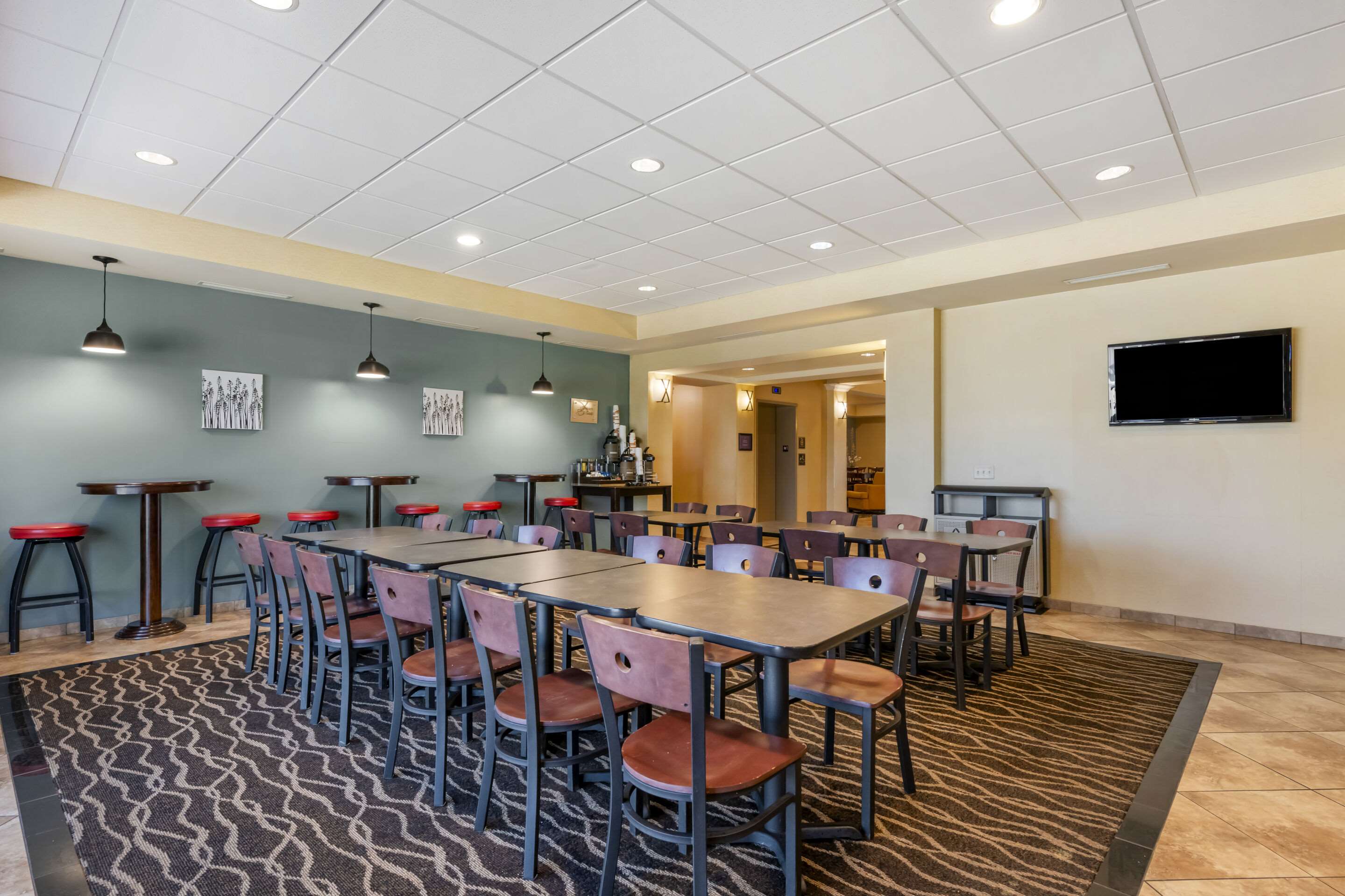 Breakfast area