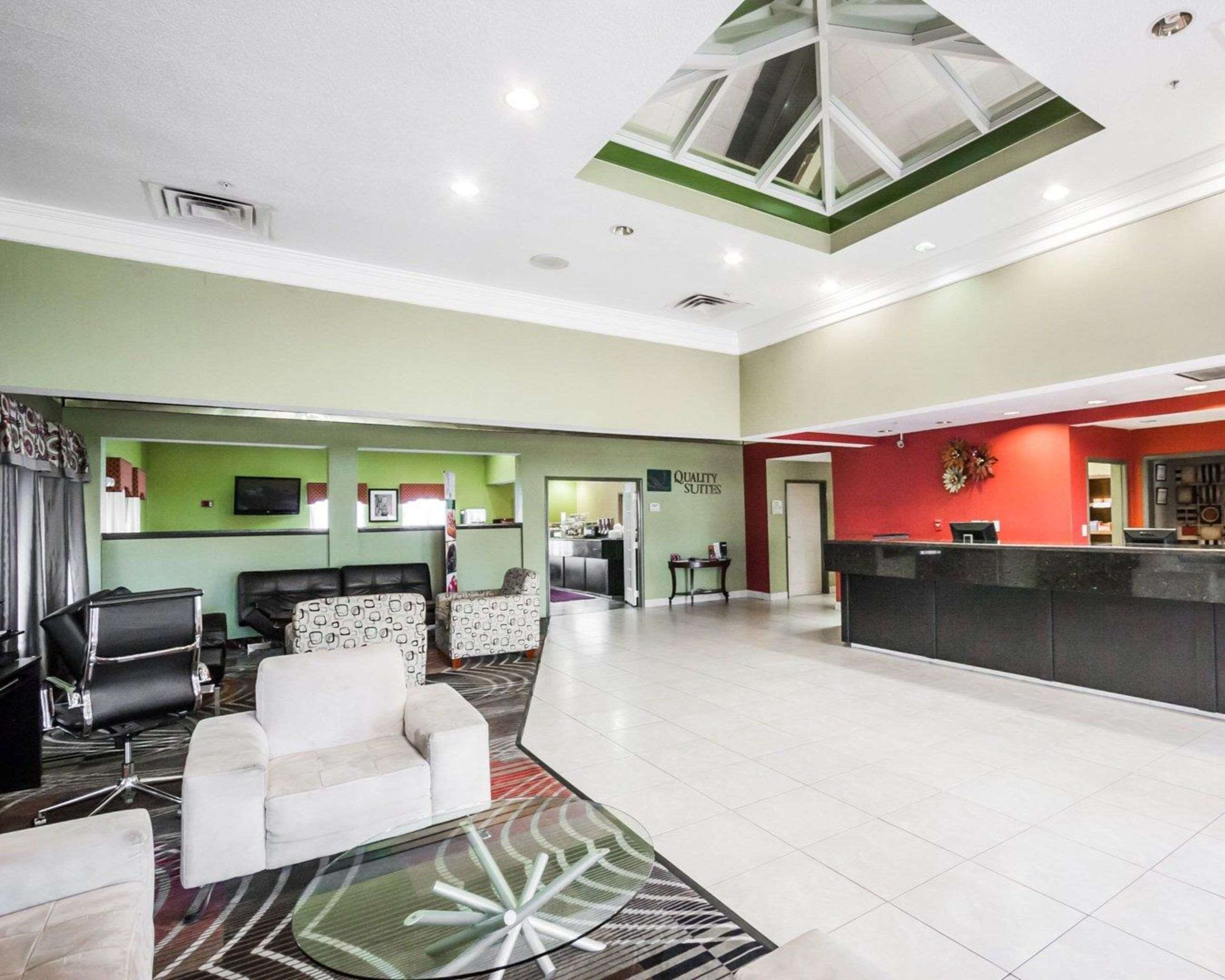 Lobby with sitting area | Staybridge Suites Memphis East Cordova, an IHG Hotel