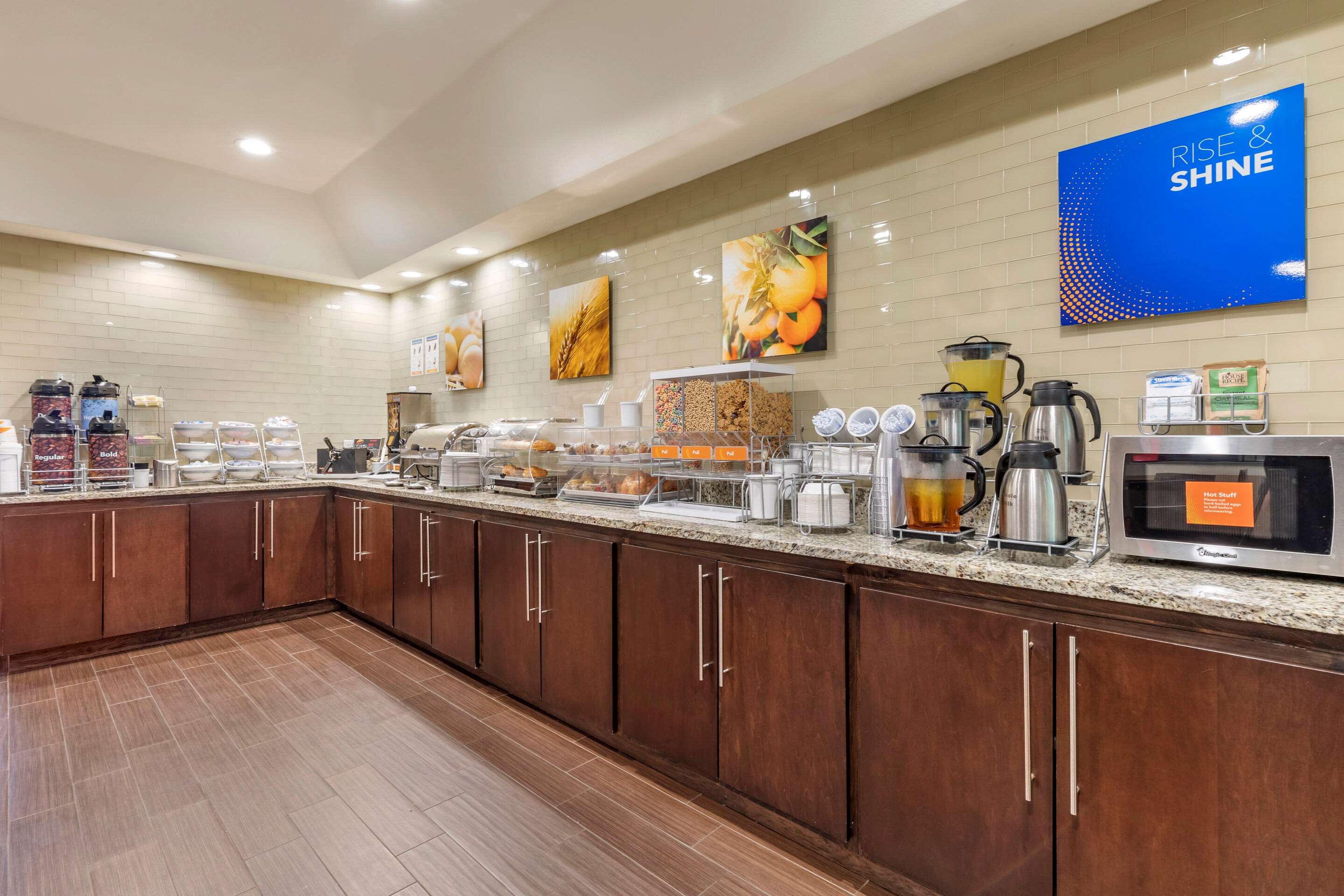 Breakfast area
