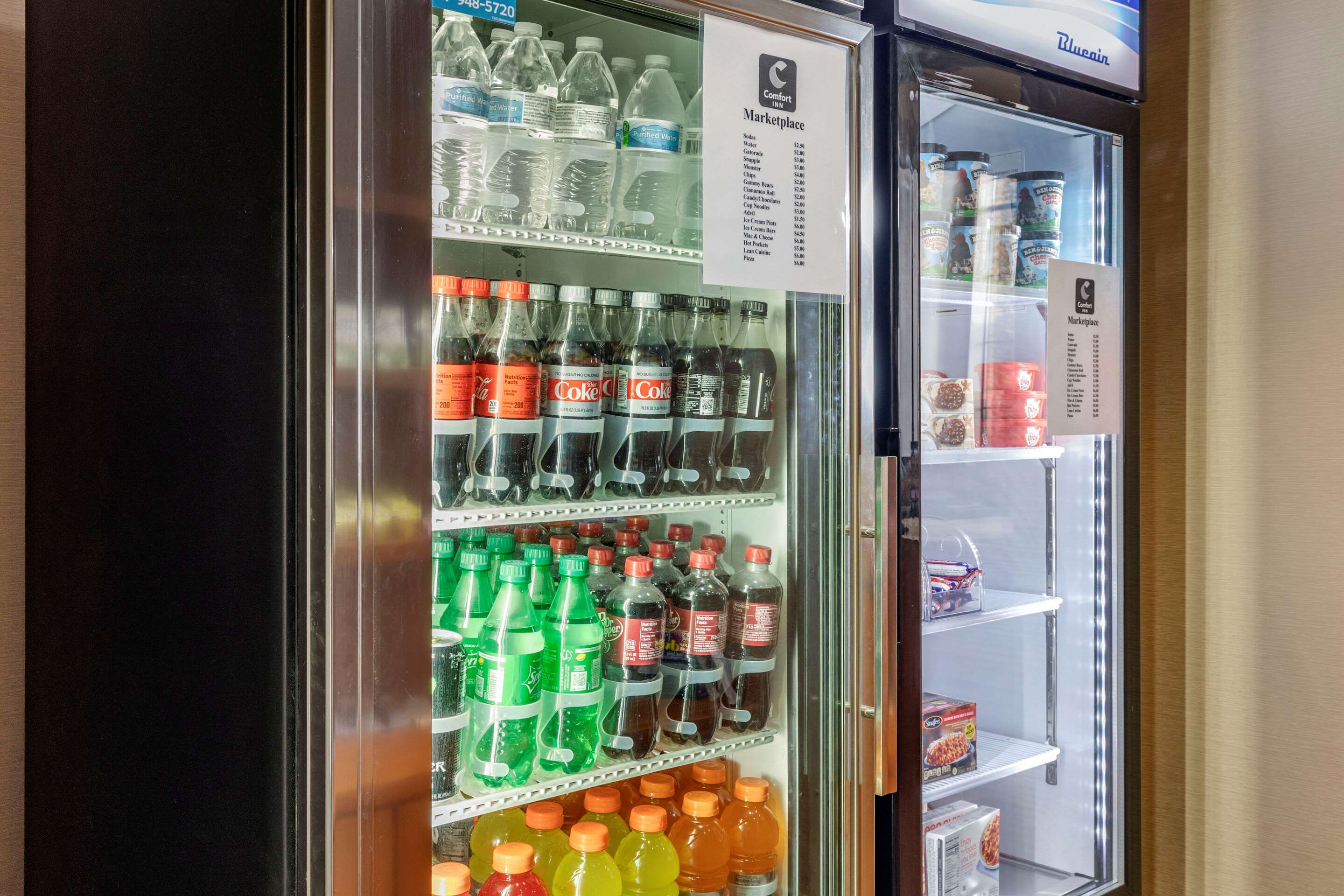 Hotel vending area | Comfort Inn DFW North-Irving