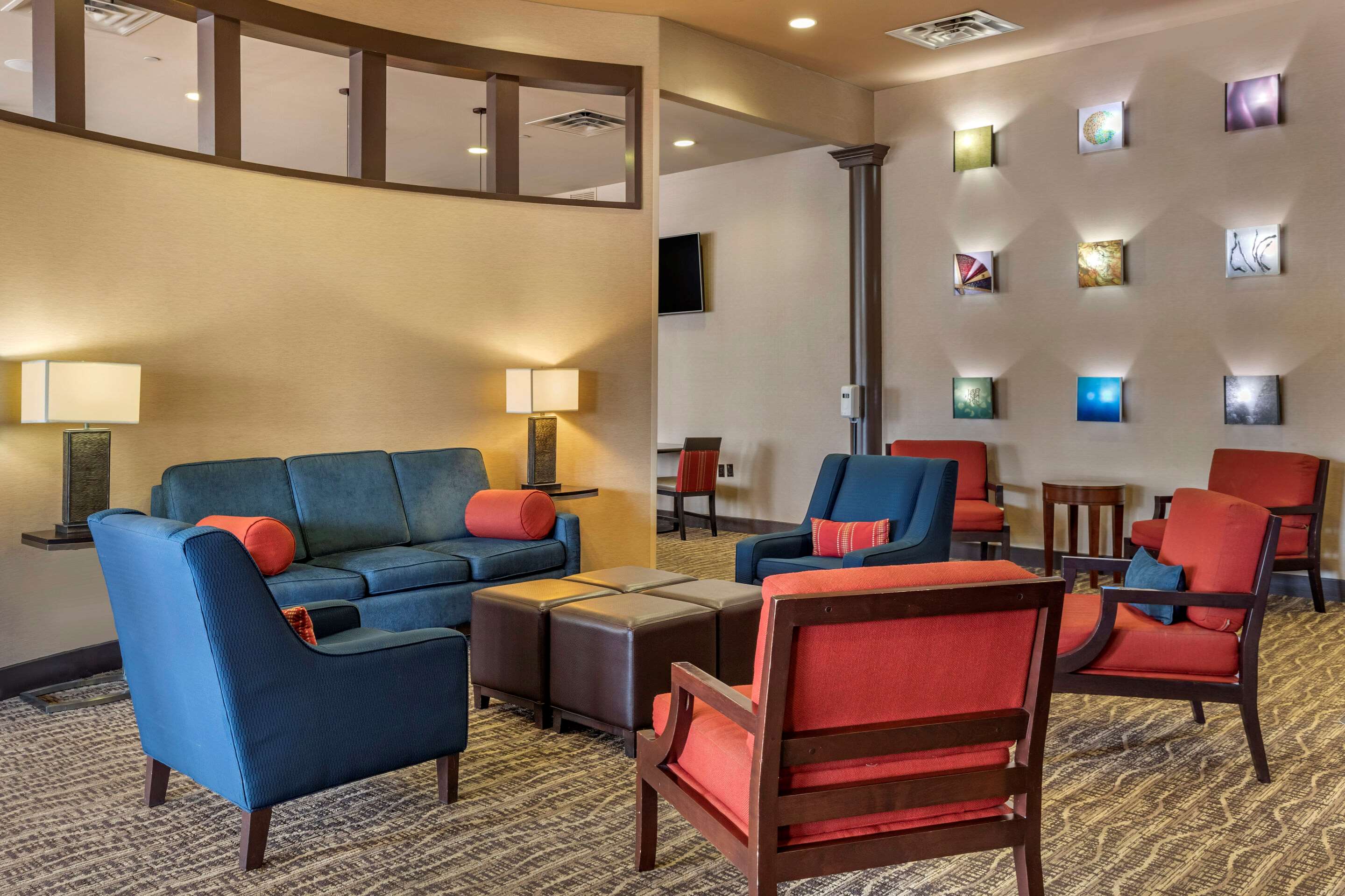 Lobby with sitting area | Comfort Inn DFW North-Irving