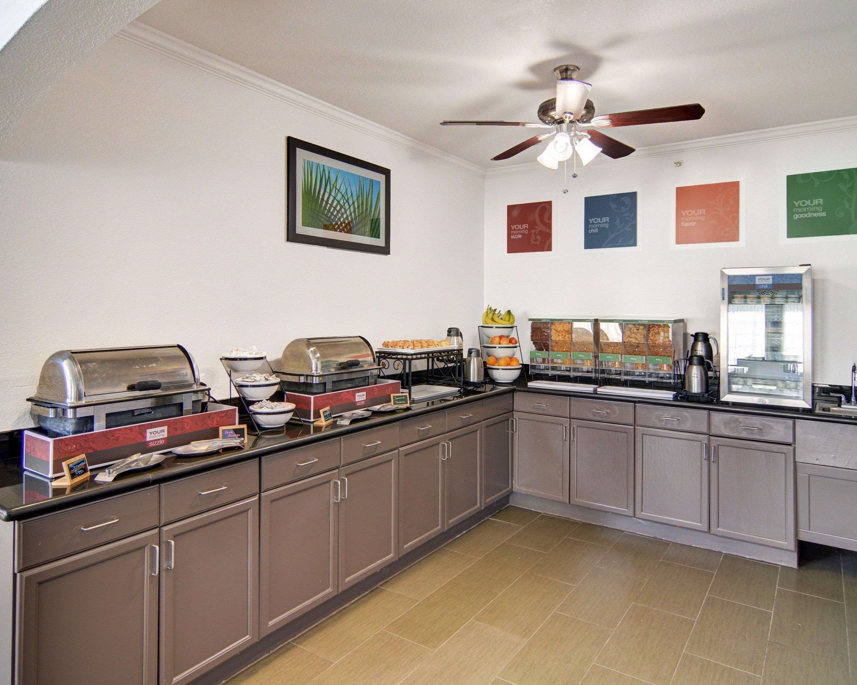 Breakfast counter