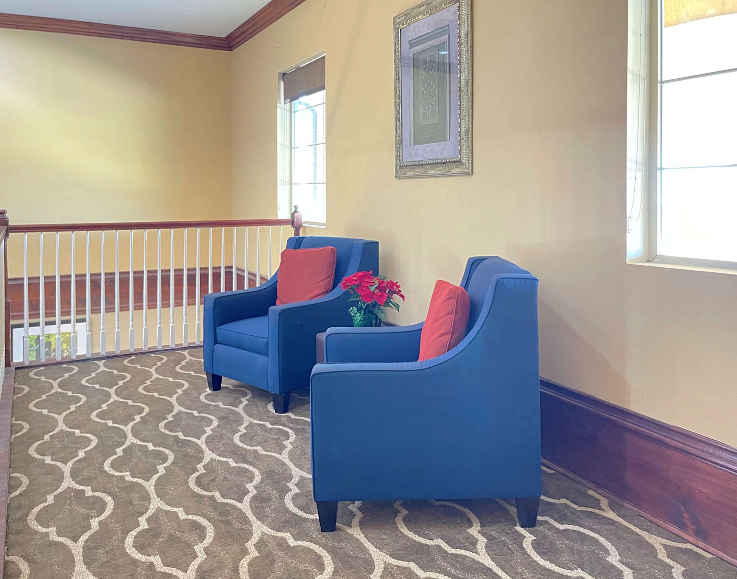 Lobby with sitting area | Best Western Texas City