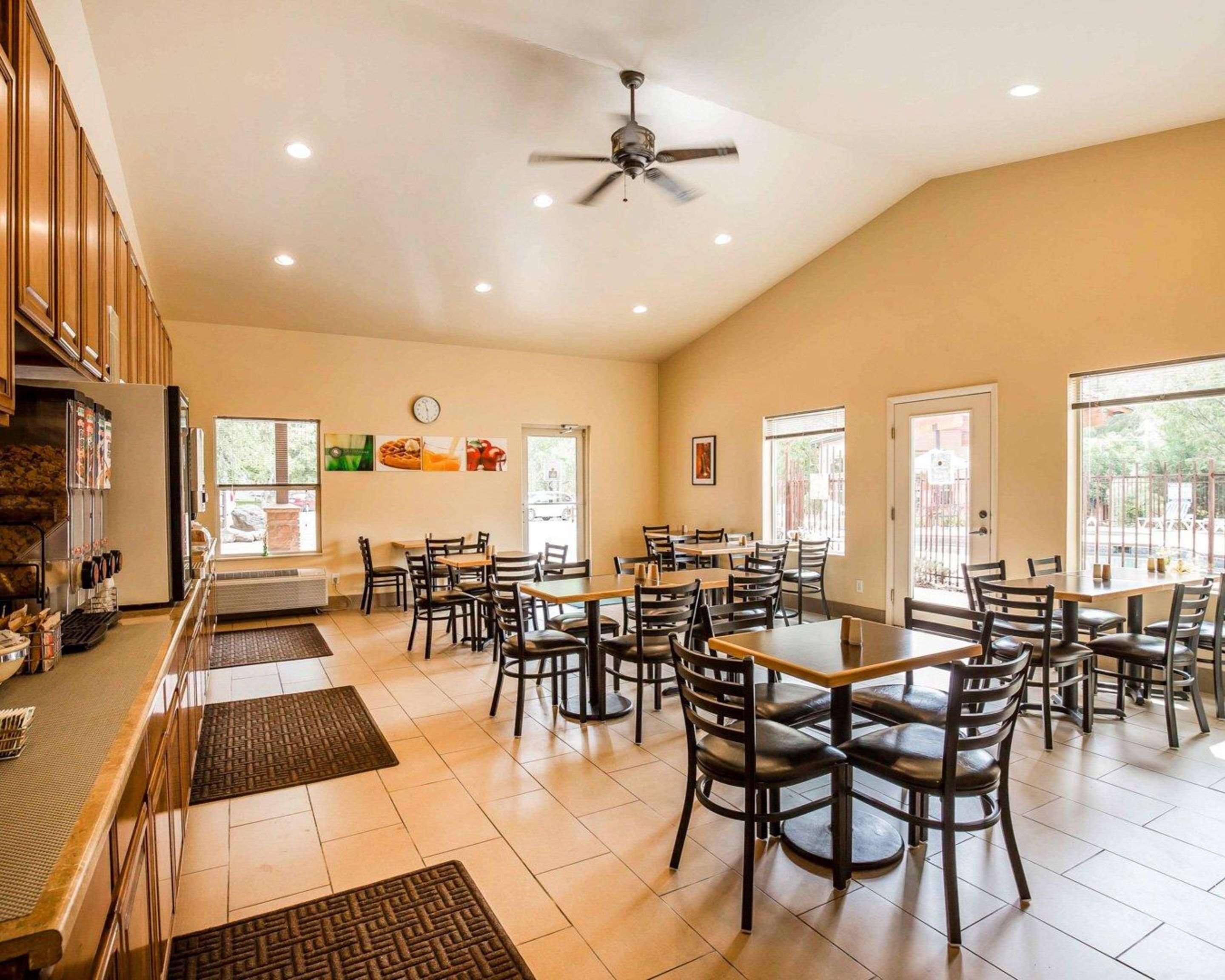 Spacious breakfast area | Quality Inn & Suites Montclair