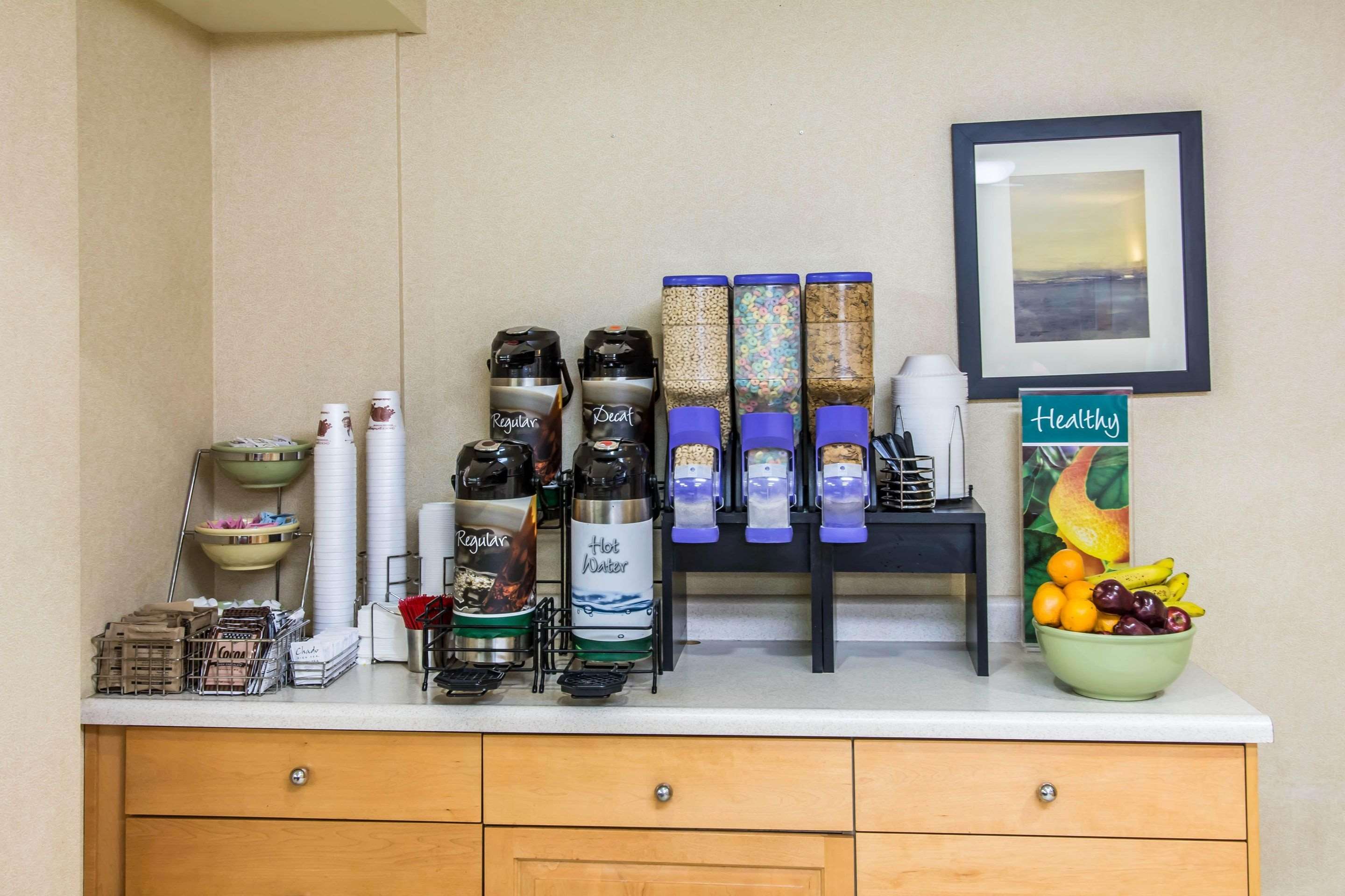 Assorted breakfast items | Quality Inn Kennewick