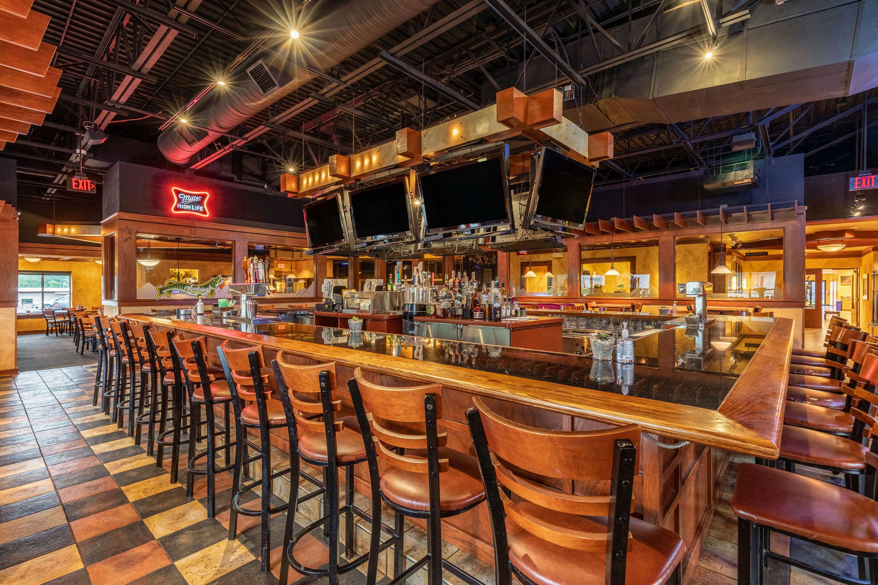Hotel bar | Clarion Hotel and Convention Center