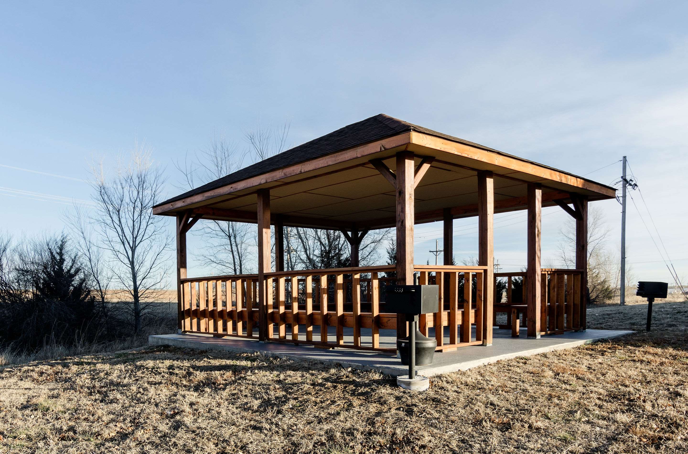 Hotel gazebo | Baymont by Wyndham Pratt