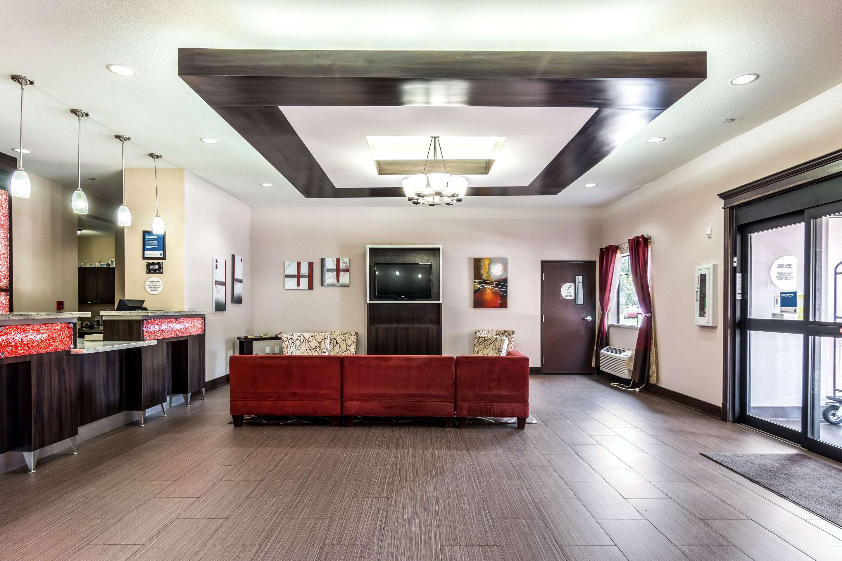 Spacious lobby