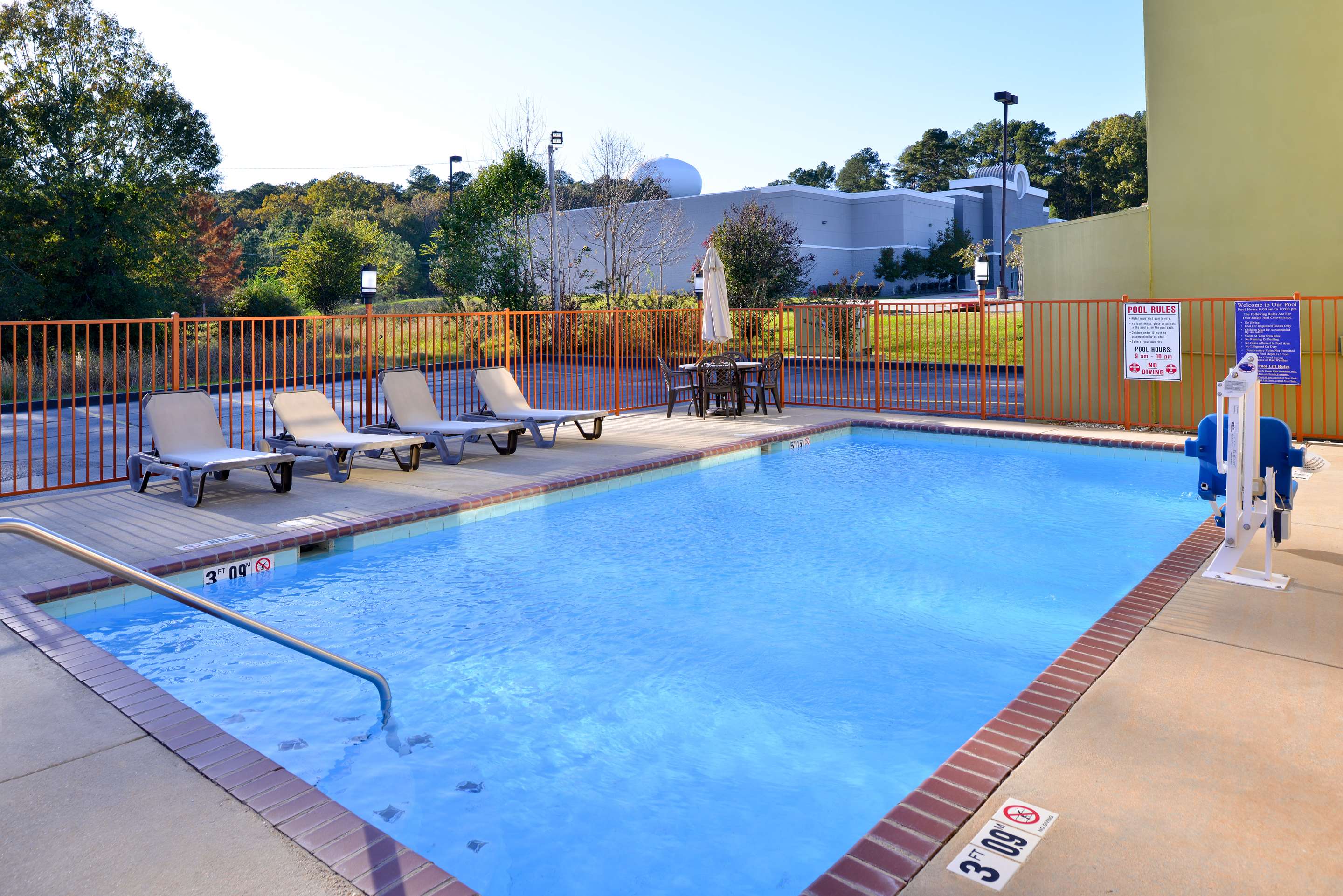 Pool | Americas Best Value Inn & Suites Clinton Jackson