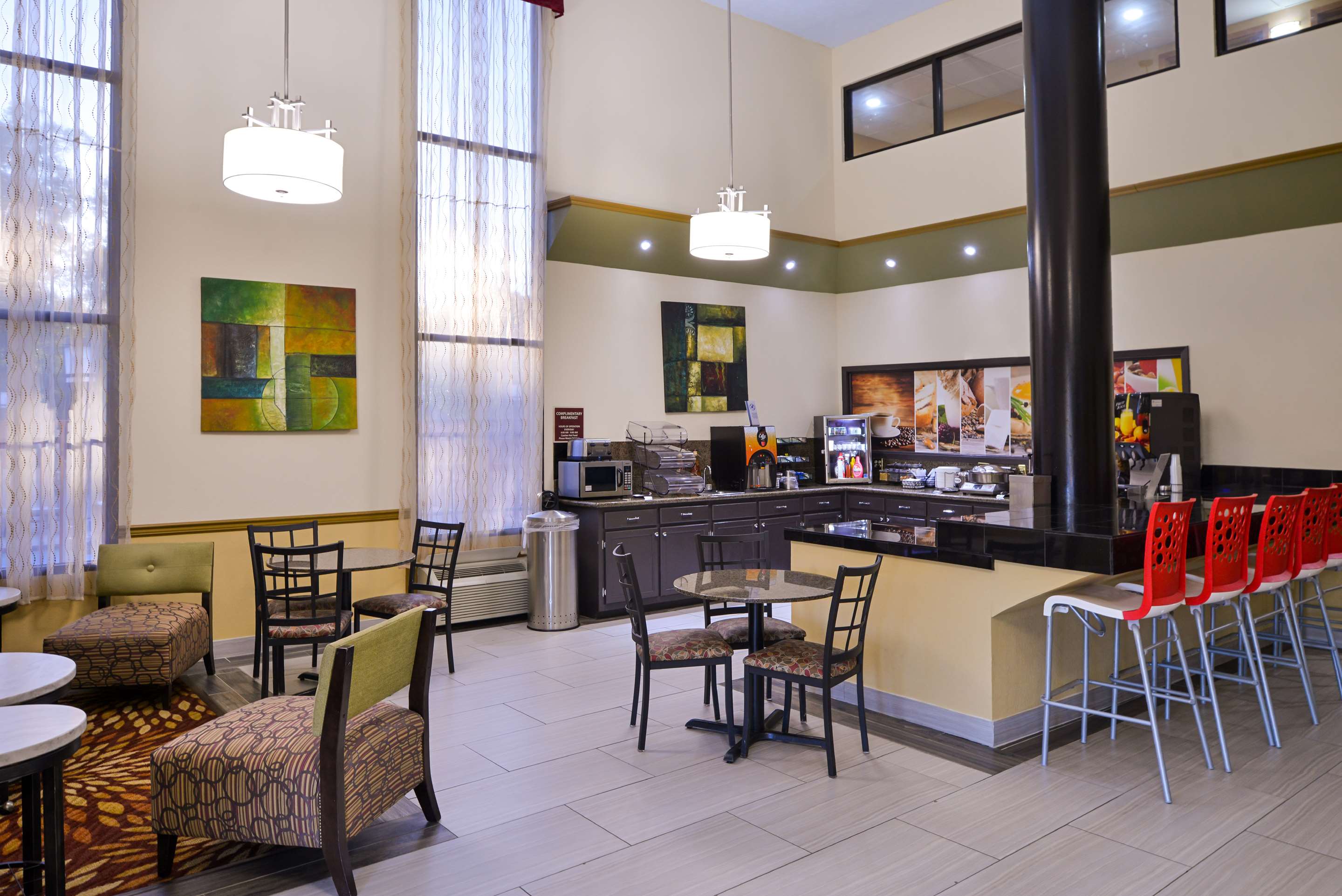Breakfast Area | Americas Best Value Inn & Suites Clinton Jackson