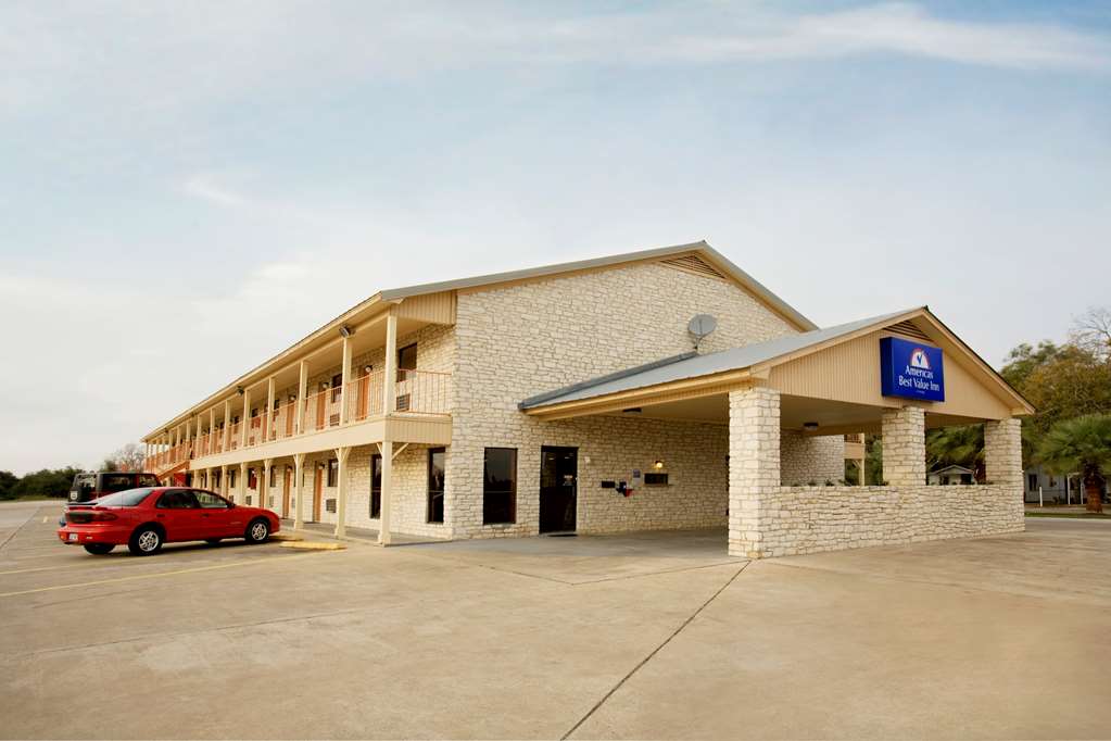 Americas Best Value Inn Edna, TX Hotels Tourist Class Hotels in Edna
