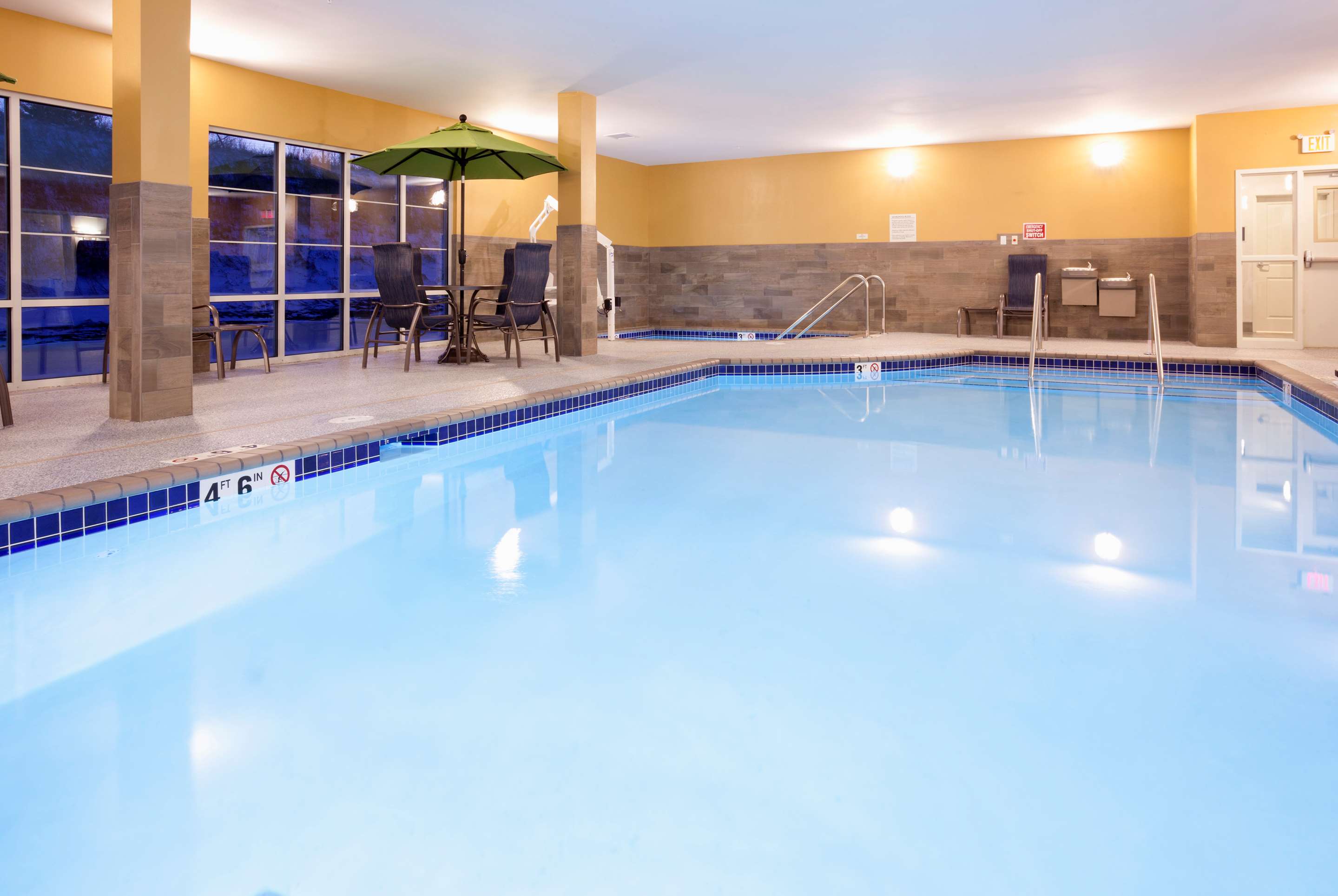 GrandStay Cannon Falls Pool | GrandStay Cannon Falls