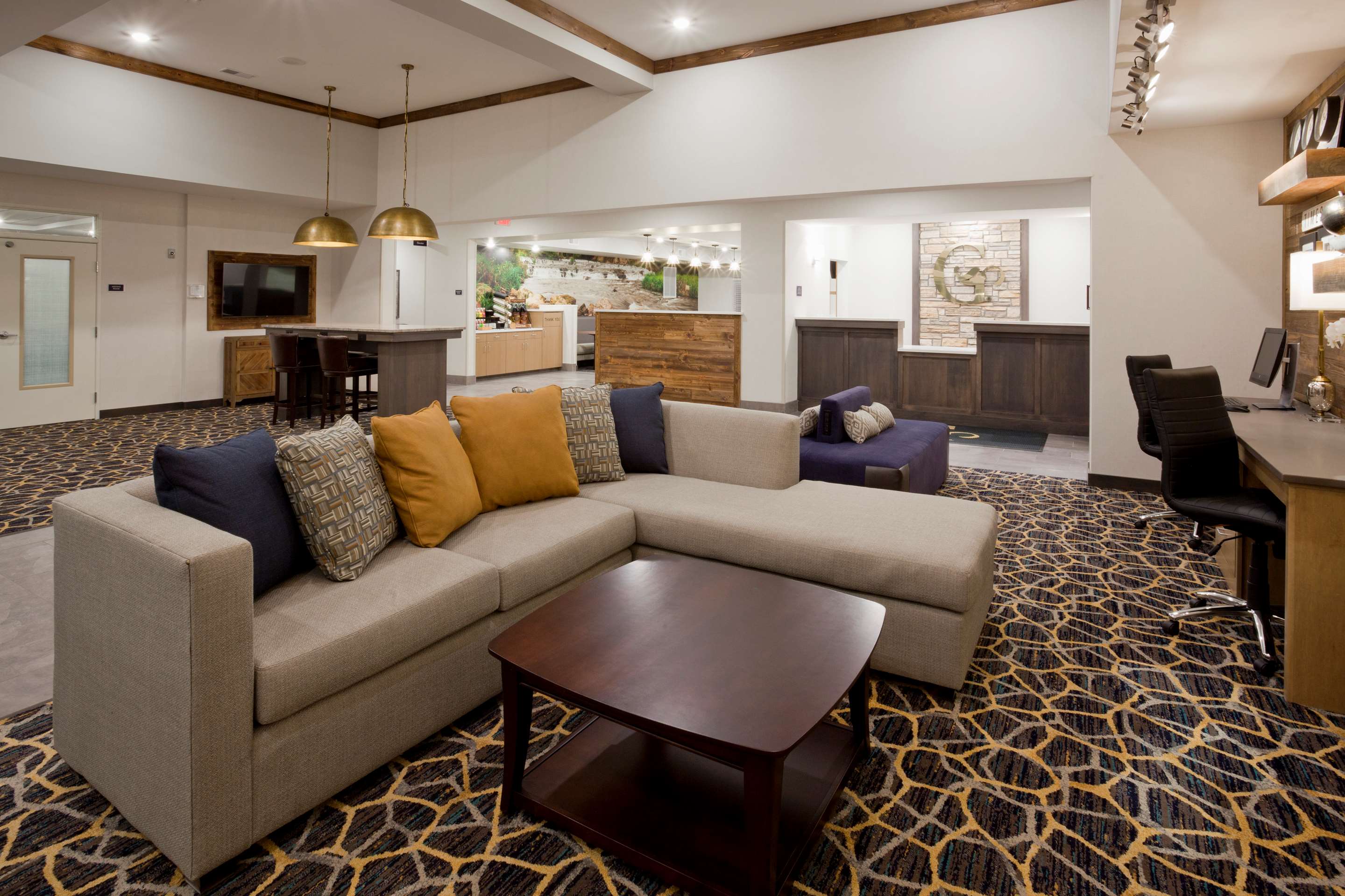 GrandStay Cannon Falls Lobby Front D | GrandStay Cannon Falls