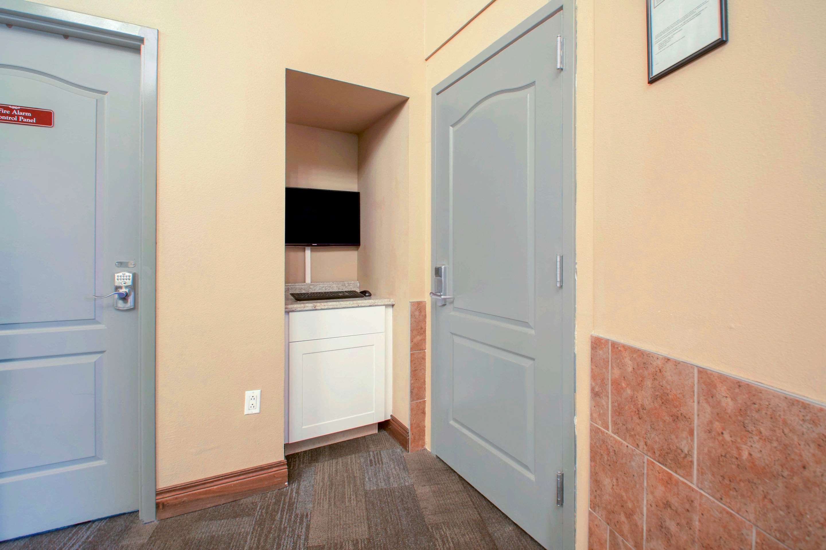 Business center at Blue Green Odyssey Dells | Bluegreen Vacations Odyssey Dells Resort
