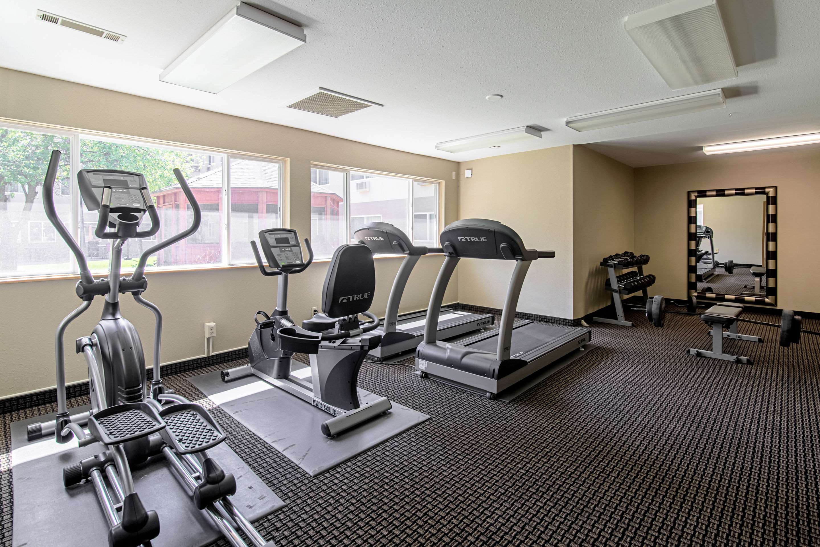 Fitness center | Quality Inn Williston