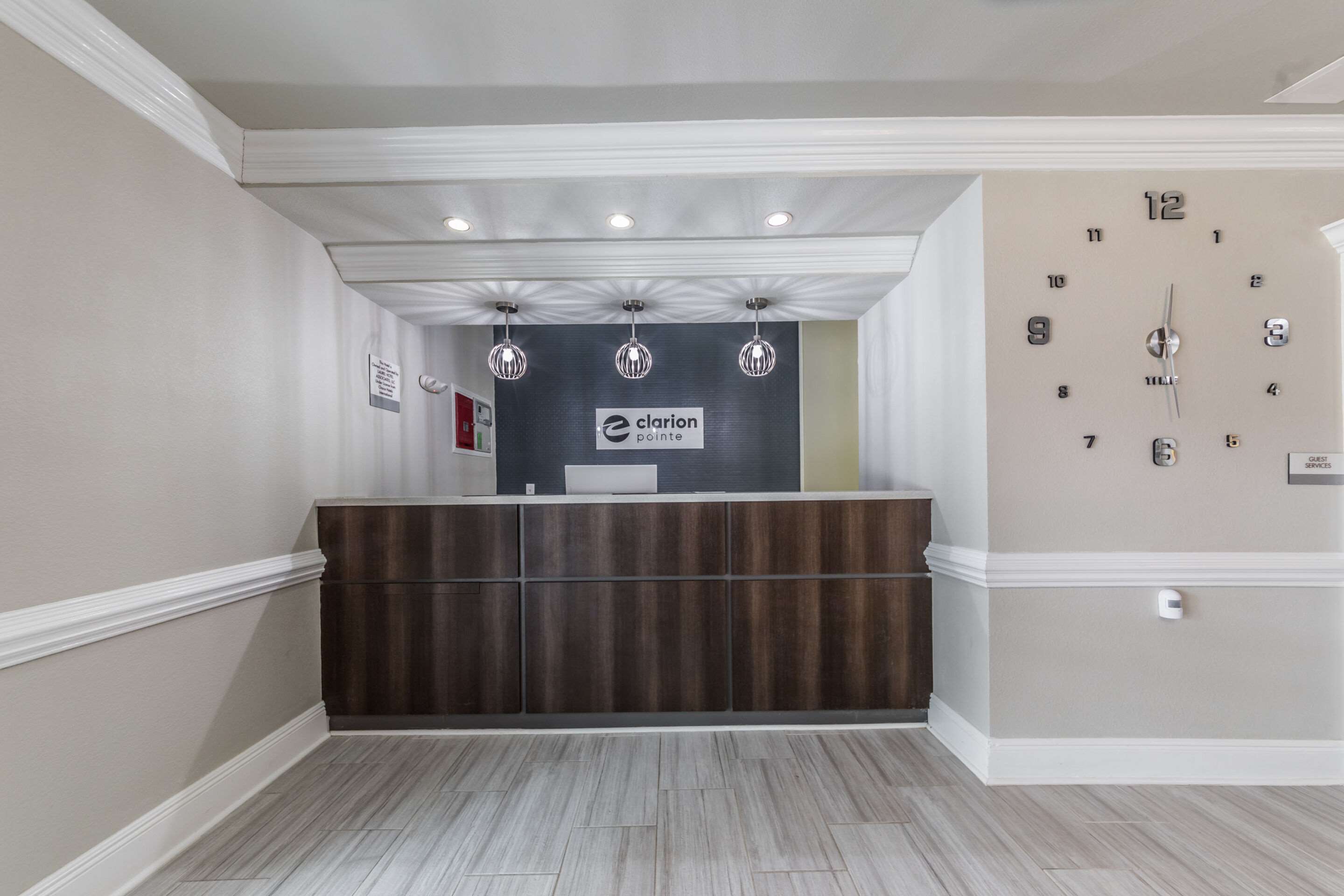 Hotel lobby | The Chateau Hotel, an Ascend Hotel Collection Member