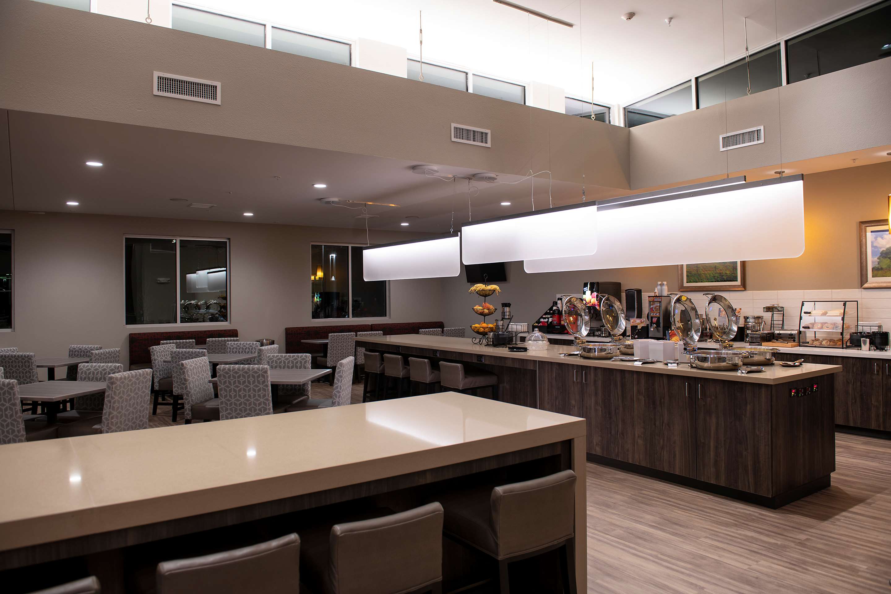 Breakfast Seating | StoneHill Lawrence, Trademark Collection by Wyndham
