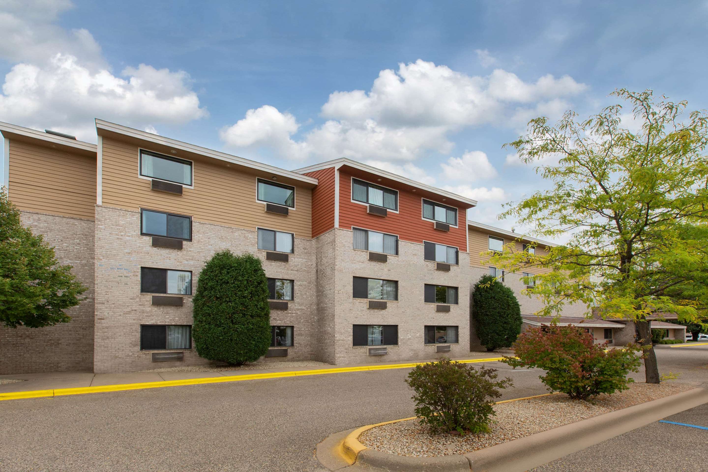 Exterior | AmericInn by Wyndham Apple Valley