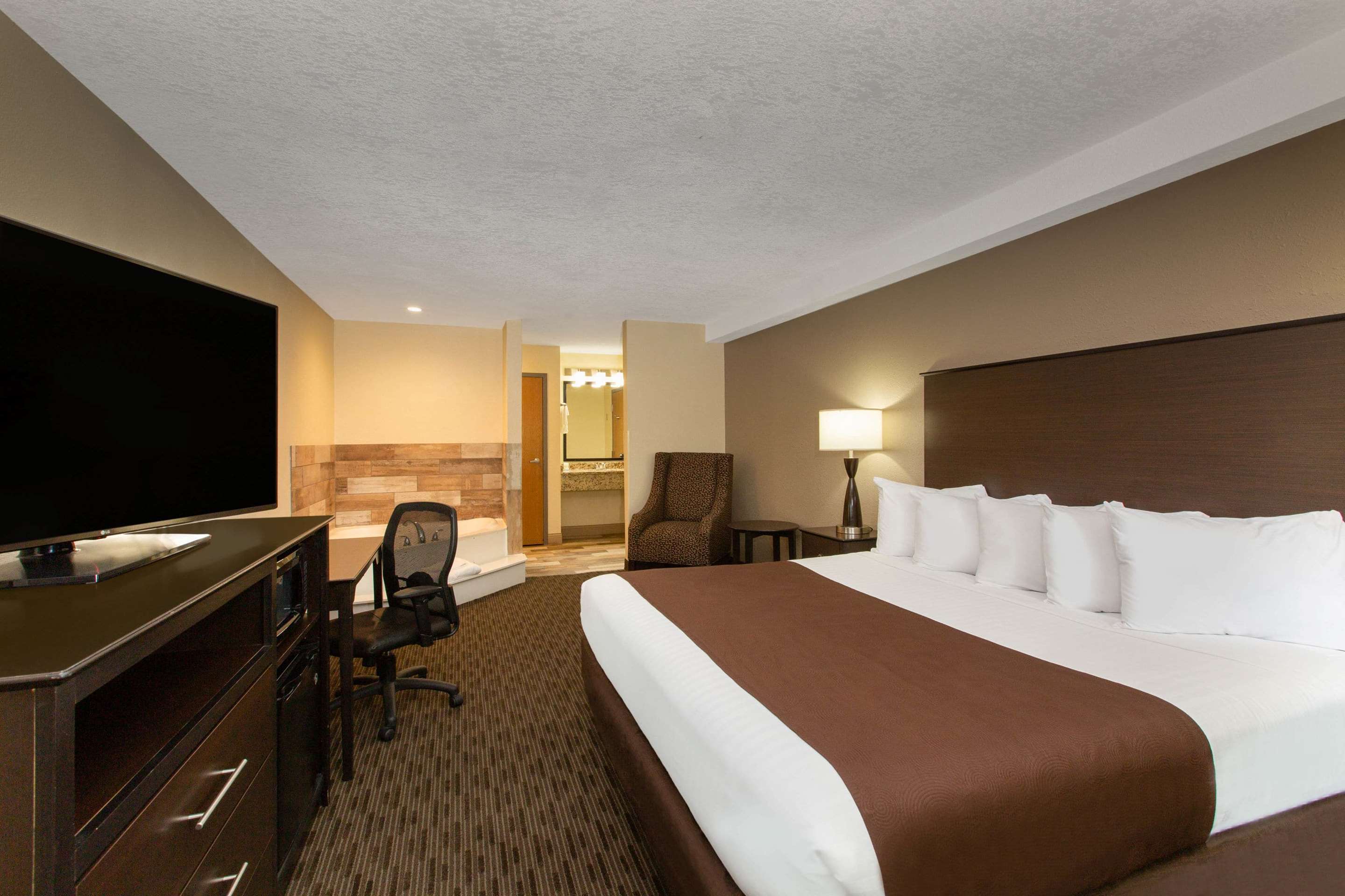Guest Room | AmericInn by Wyndham Apple Valley