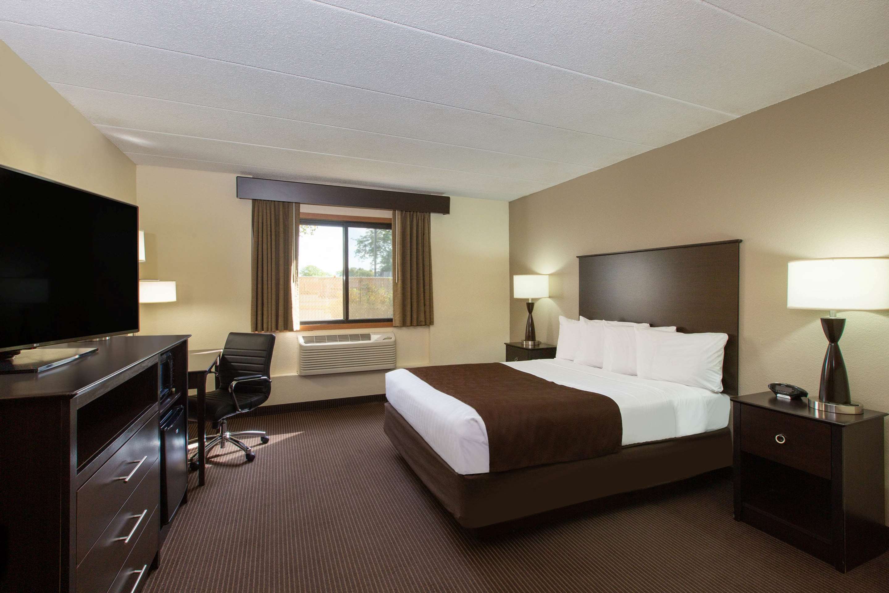 Guest Room | AmericInn by Wyndham Apple Valley
