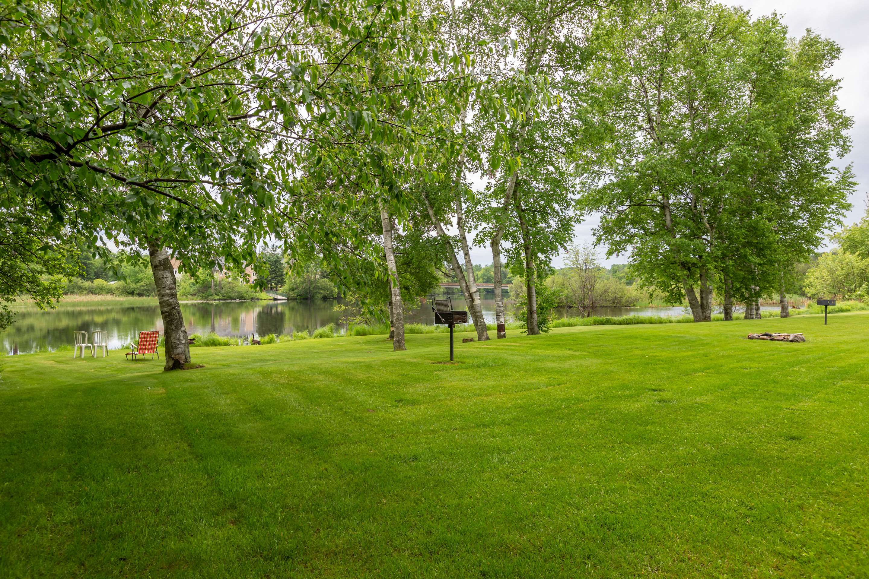 Outdoor area | Rodeway Inn