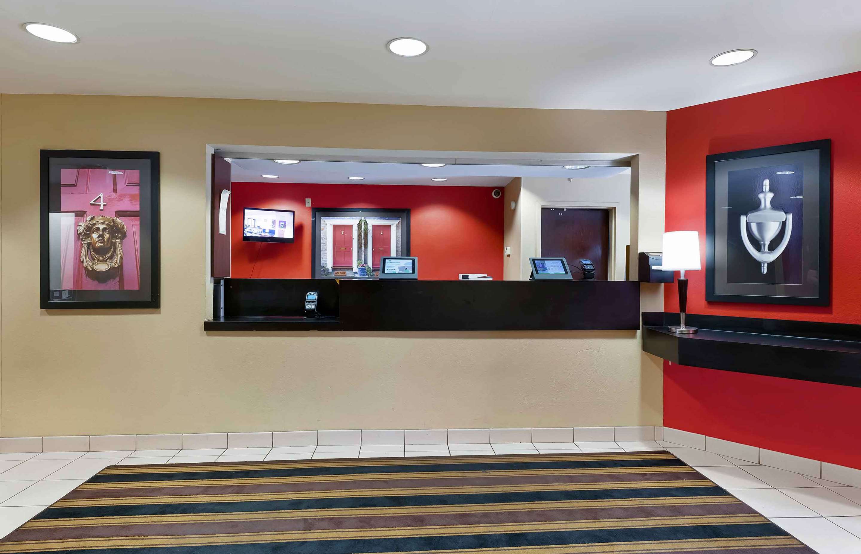Lobby and Guest Check-in
