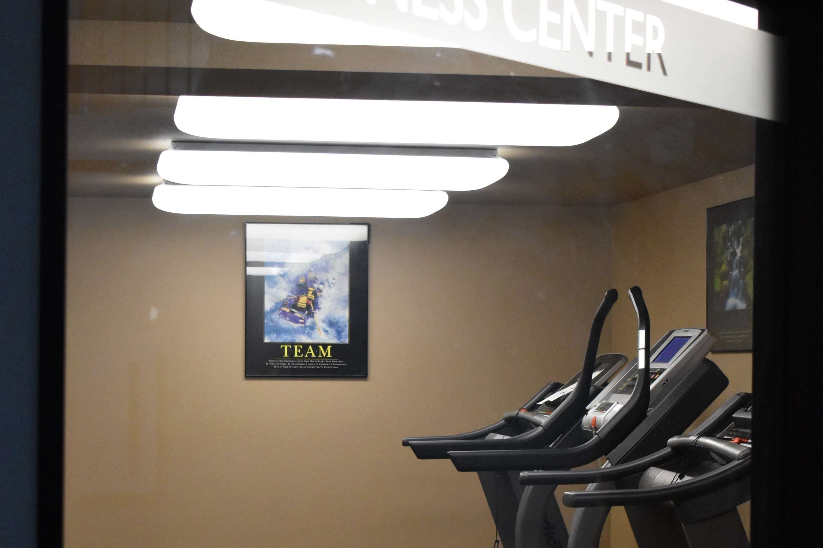Health club | Ramada Plaza by Wyndham Omaha