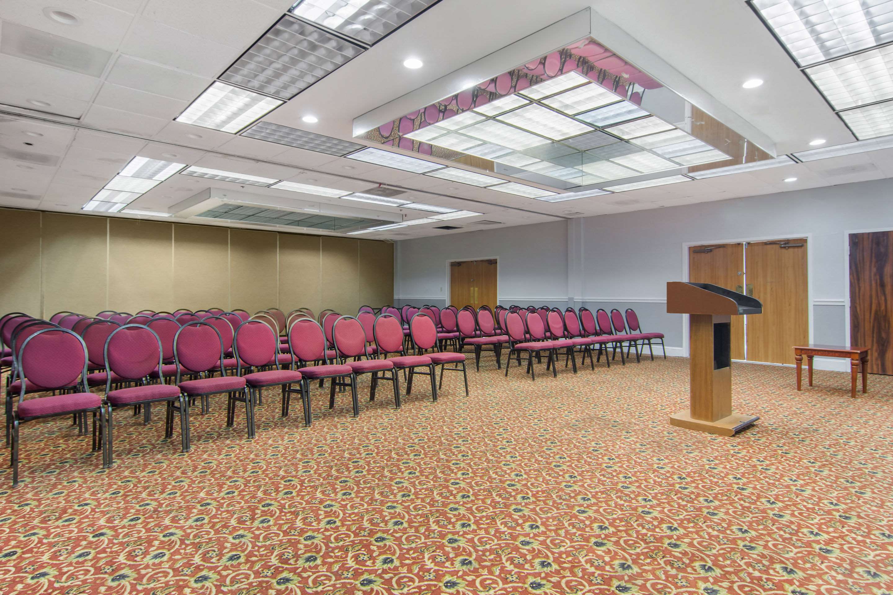 Meeting room | Clarion Inn Macon