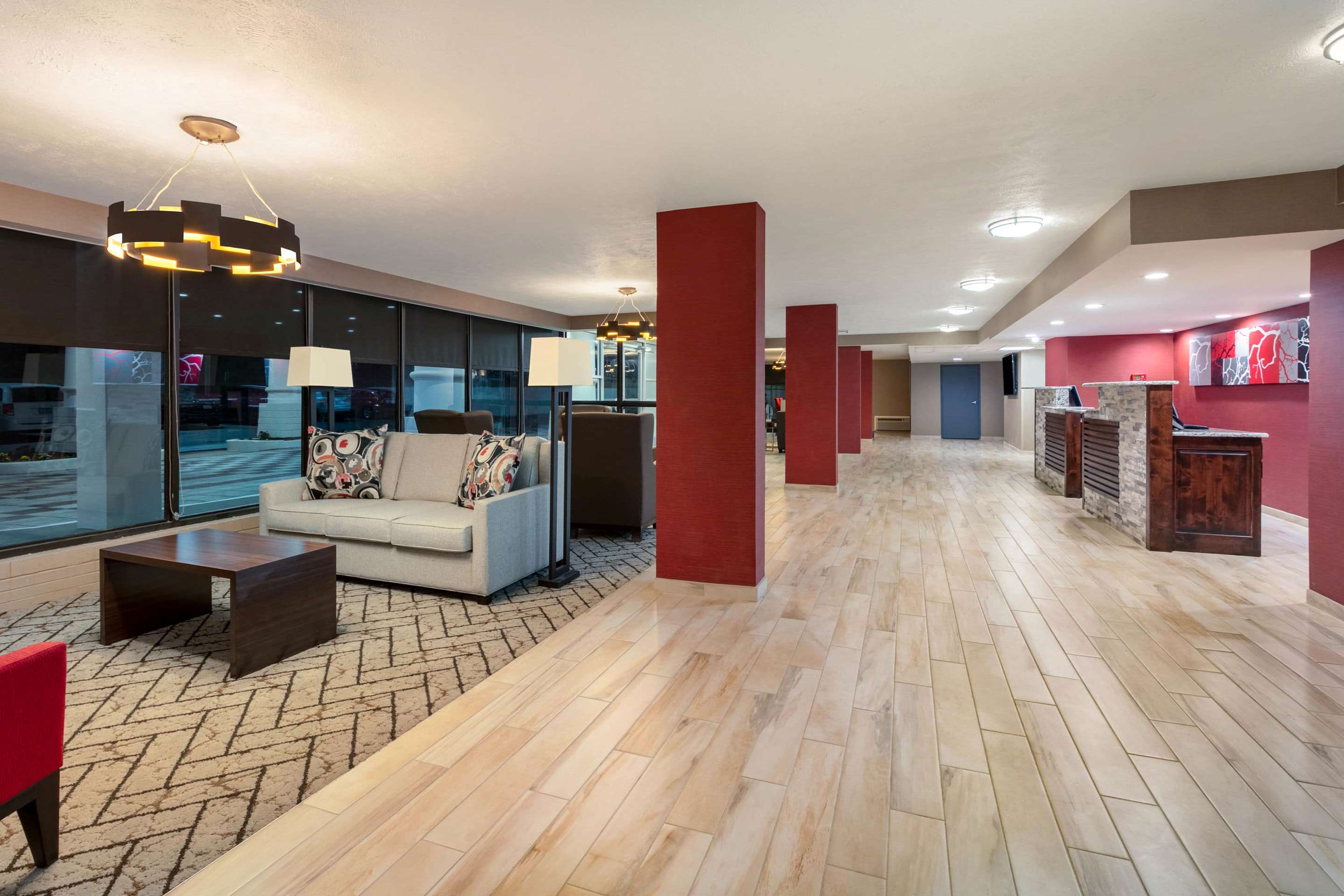Lobby | Ramada by Wyndham Texarkana