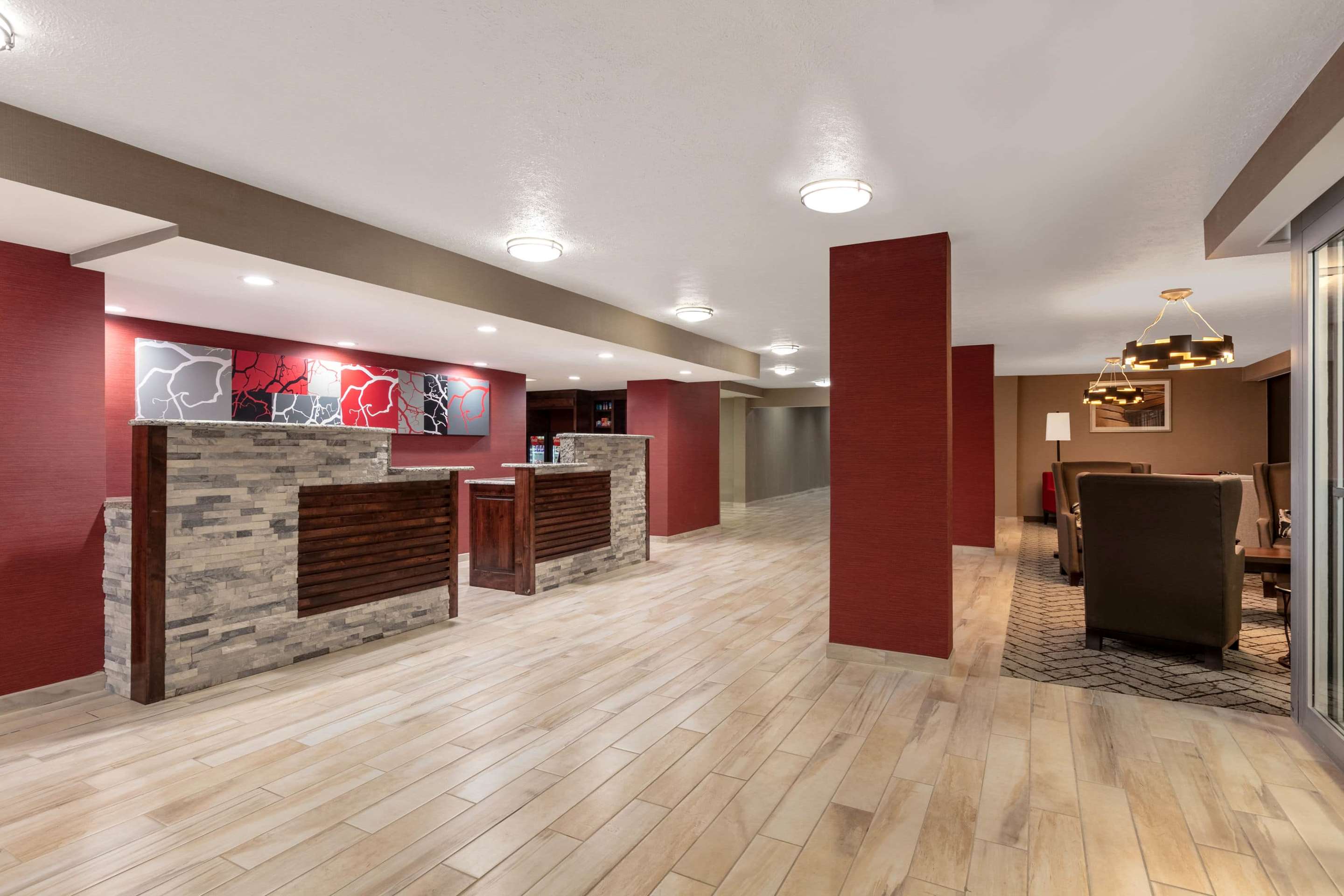Lobby | Ramada by Wyndham Texarkana