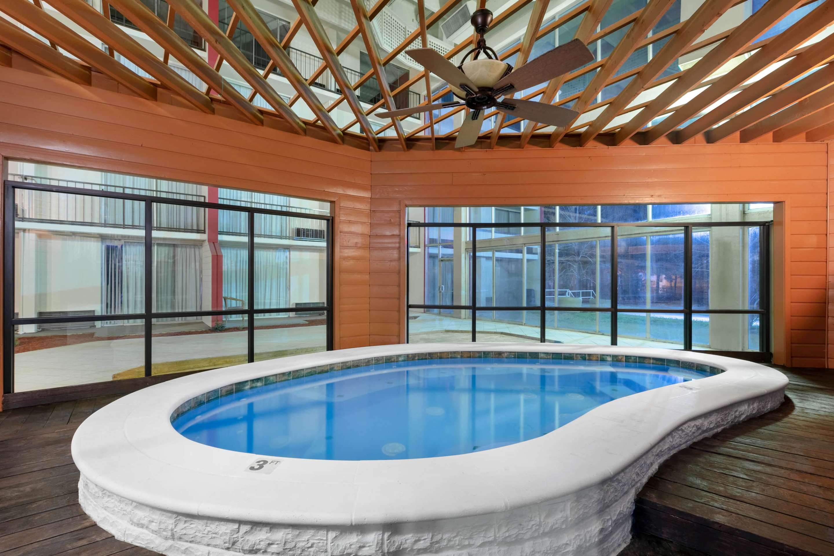 Pool | Ramada by Wyndham Texarkana