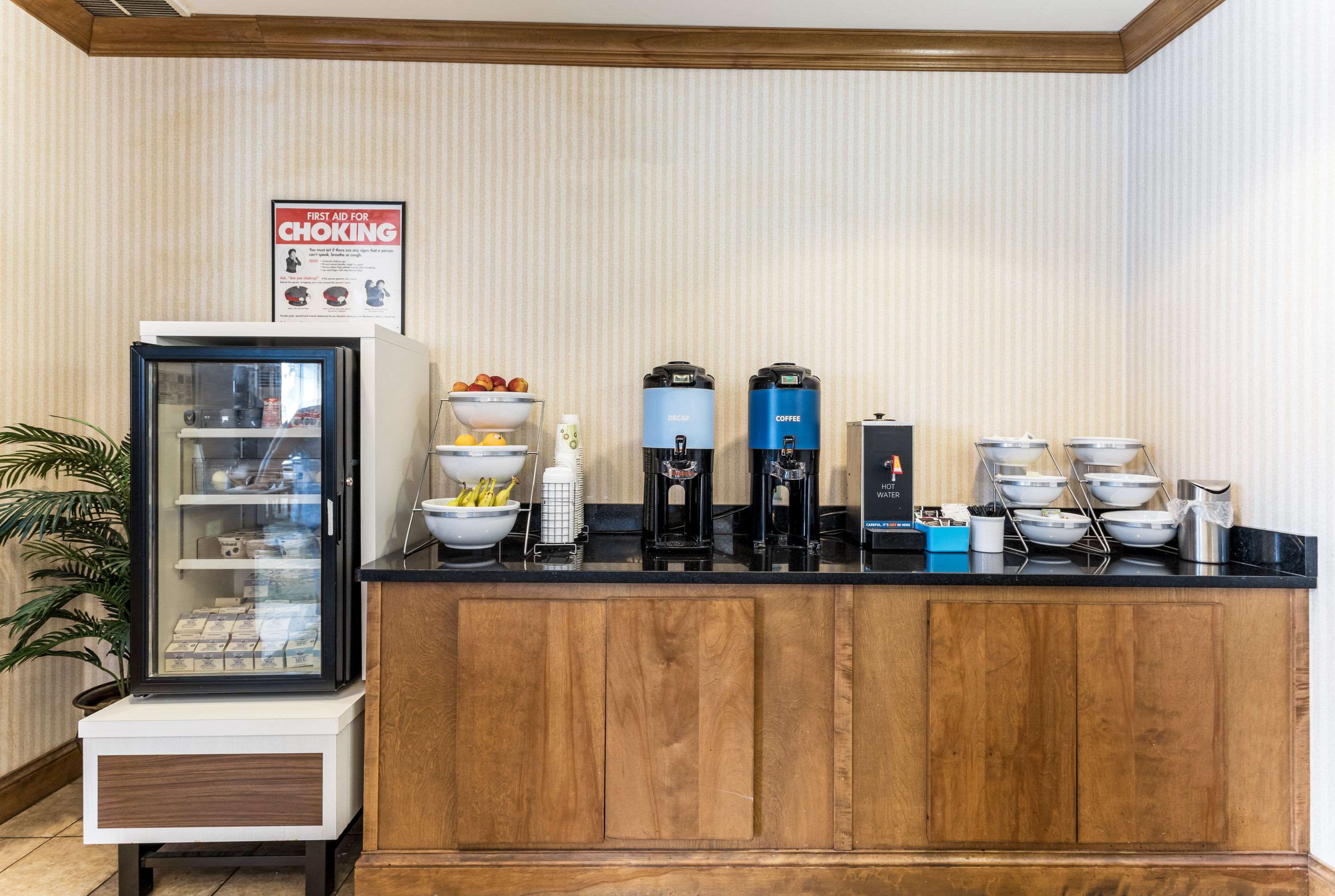 Breakfast counter
