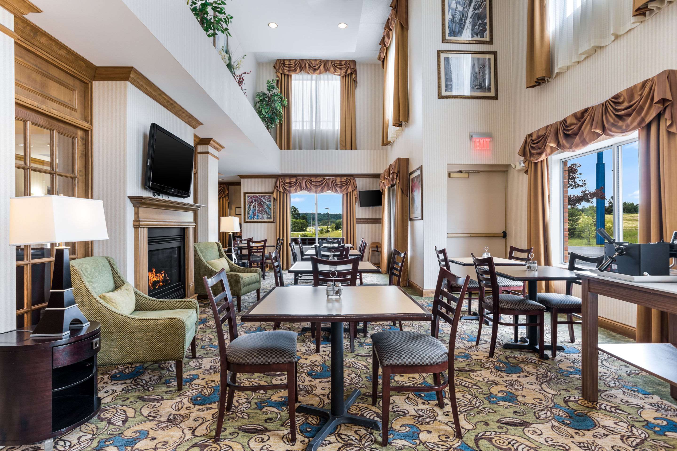 Breakfast area