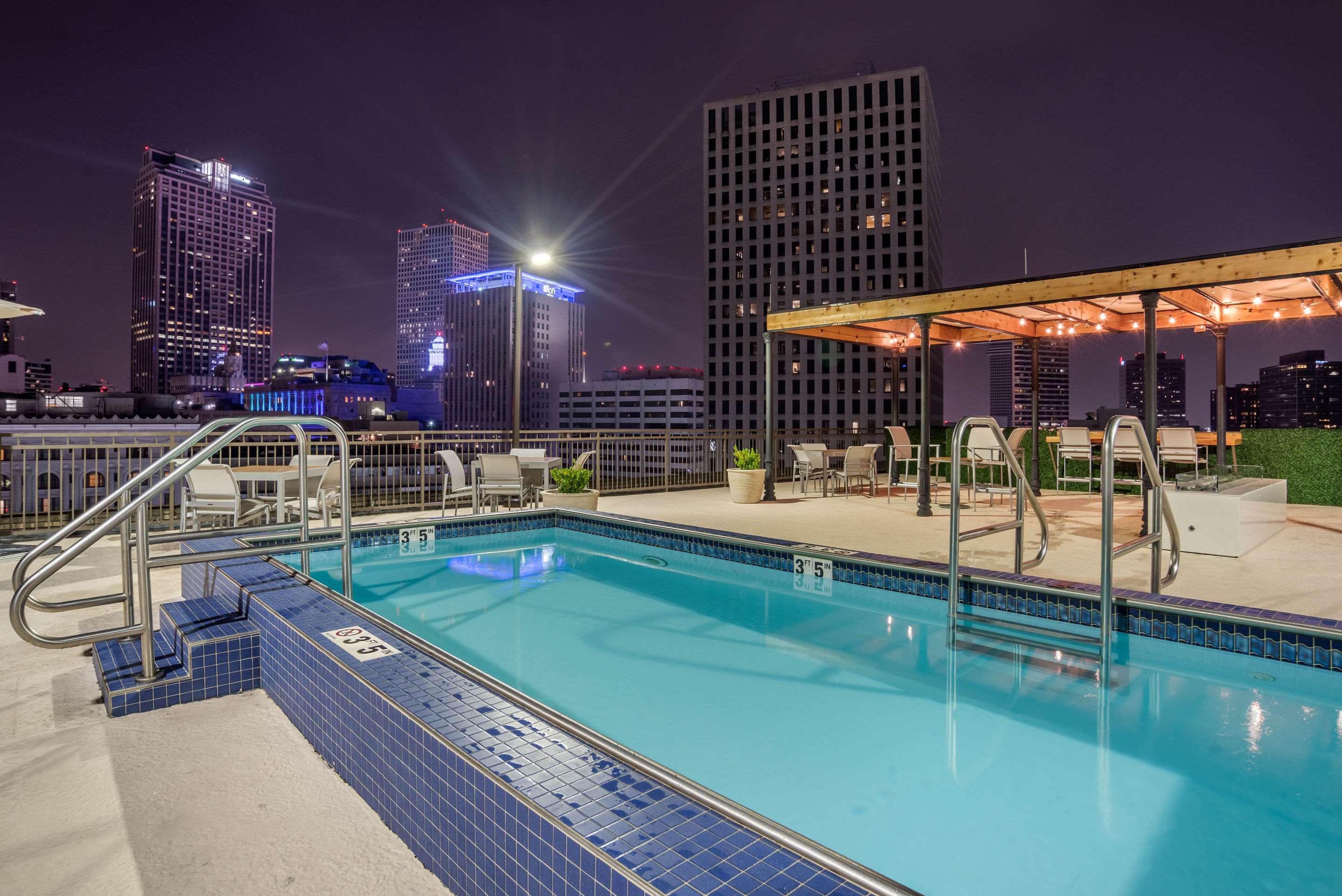 Wading pool