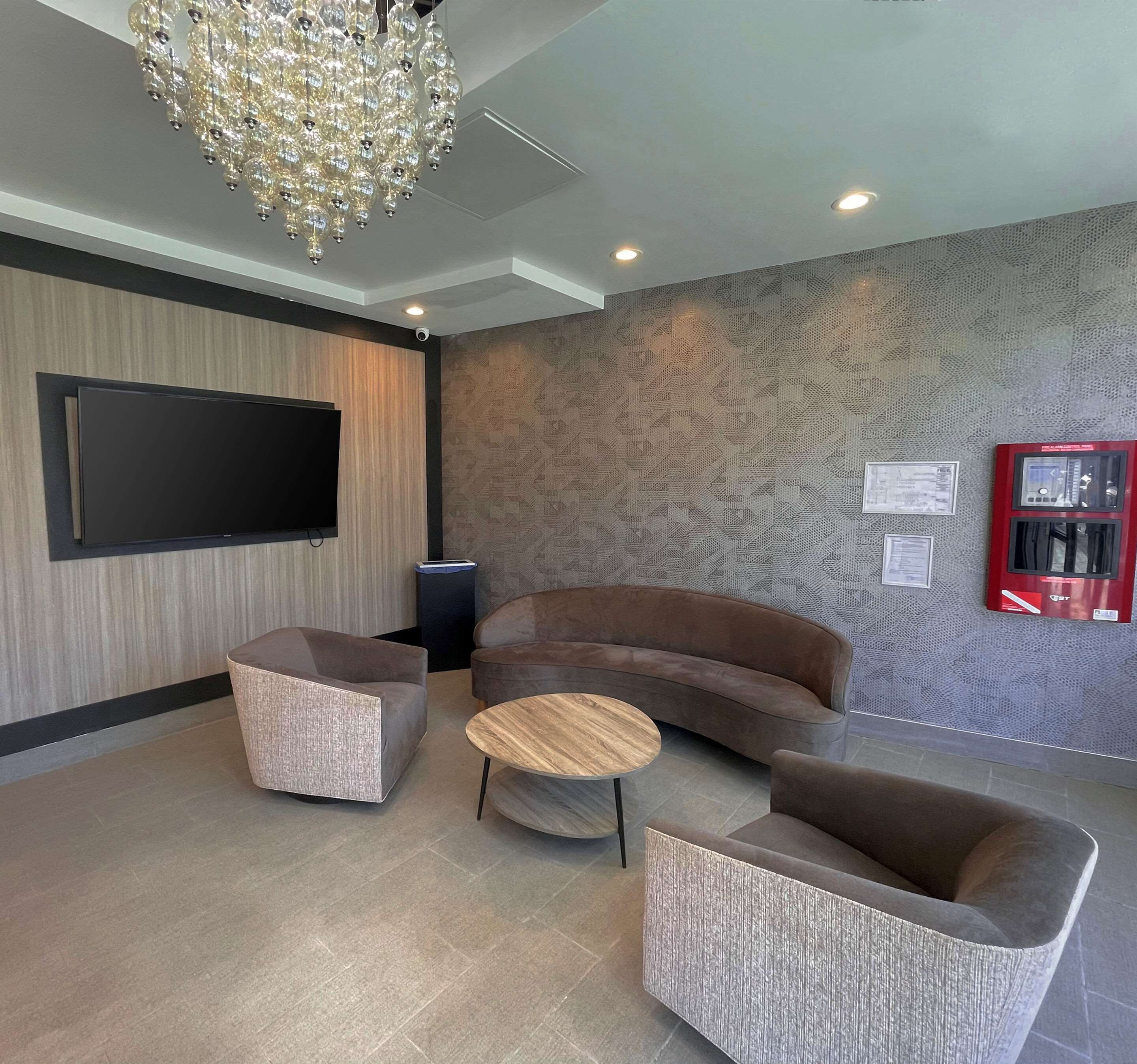 Lobby | Brooklyn Vybe Hotel, Ascend Hotel Collection