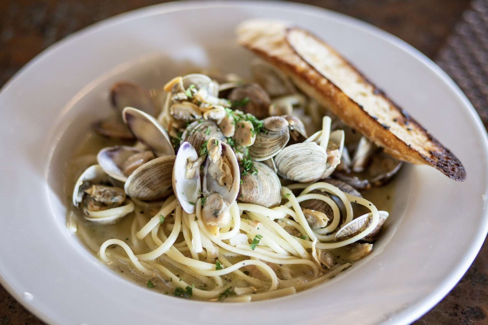 LIDO Linguini Alle Vongole | Dolphin Bay Resort And Spa