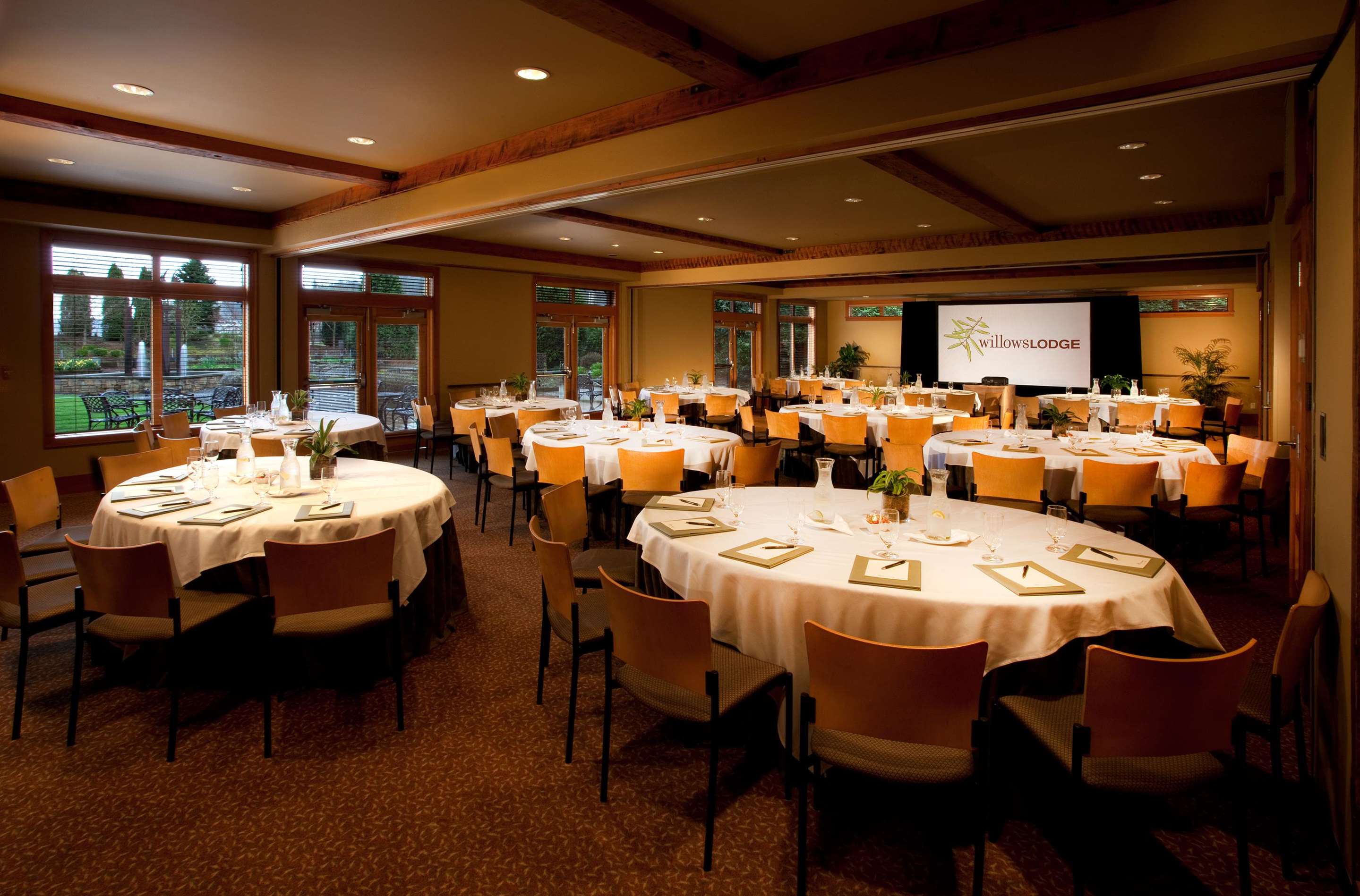 Restaurant | Willows Lodge