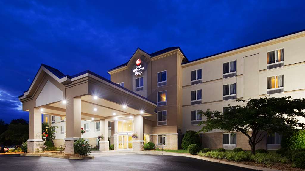 Best Western Plus Waynesboro Inn Stes First Class