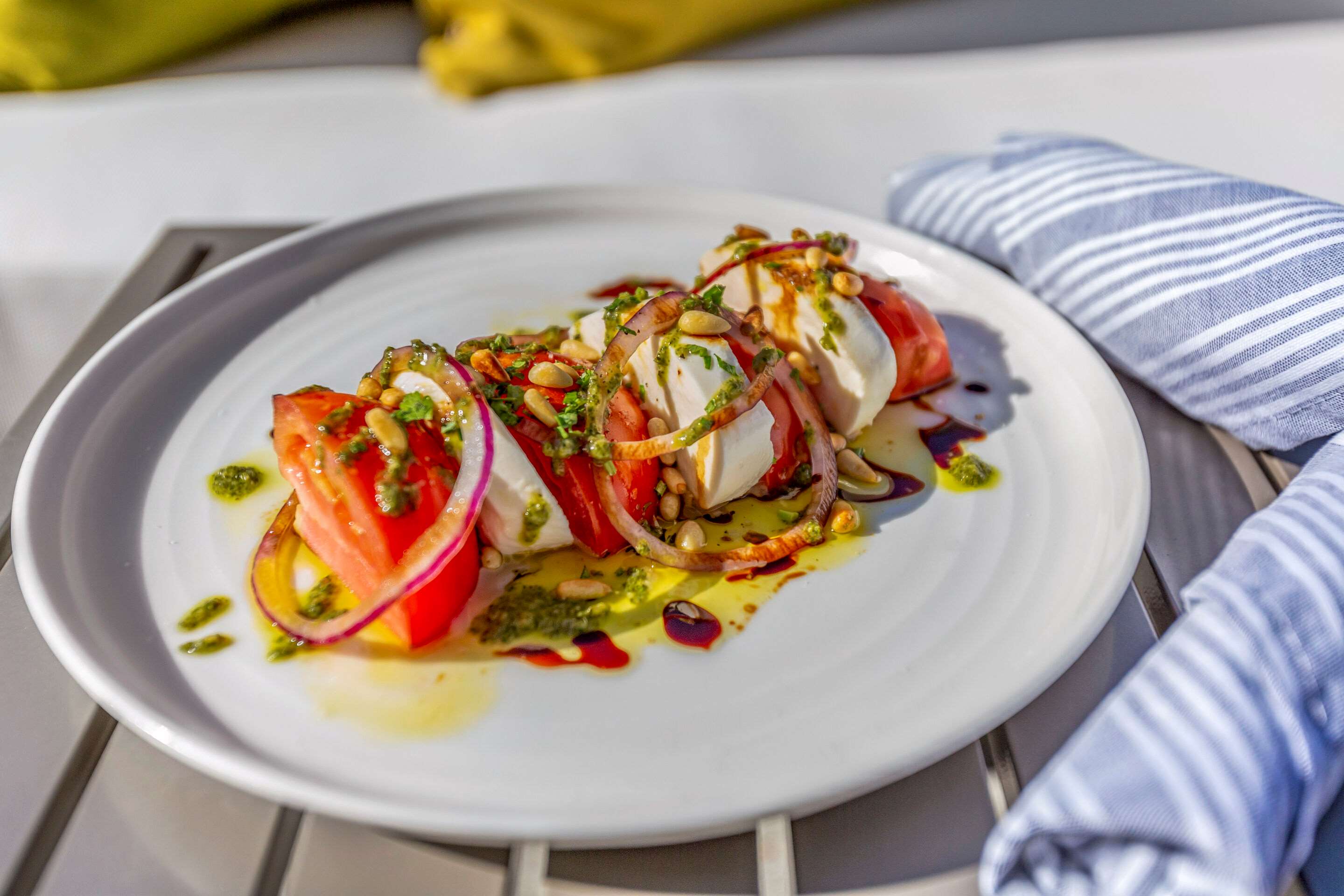 On-site restaurant | Cambria Hotel Sonoma Wine Country