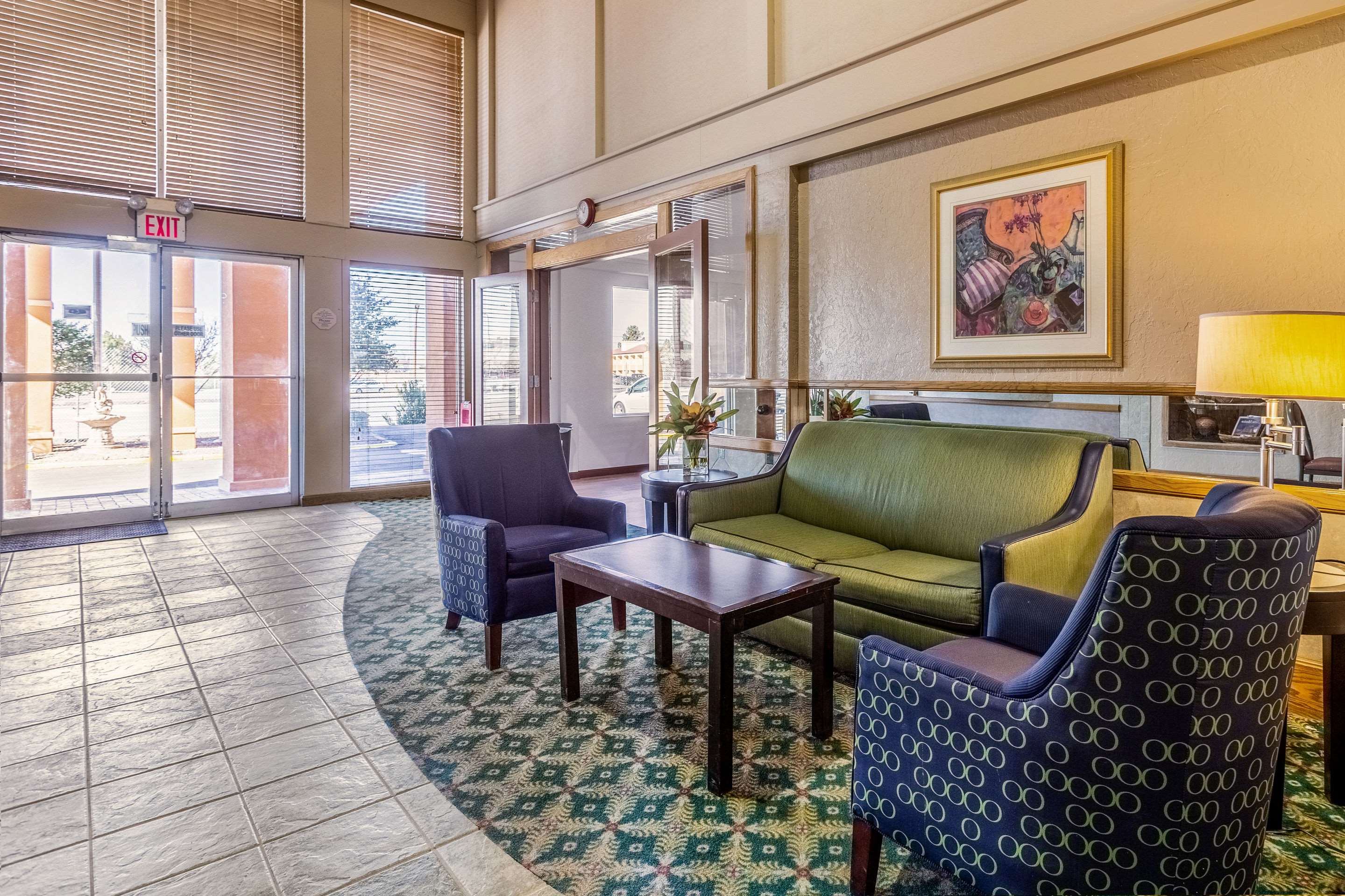 Hotel lobby | Rodeway Inn & Suites