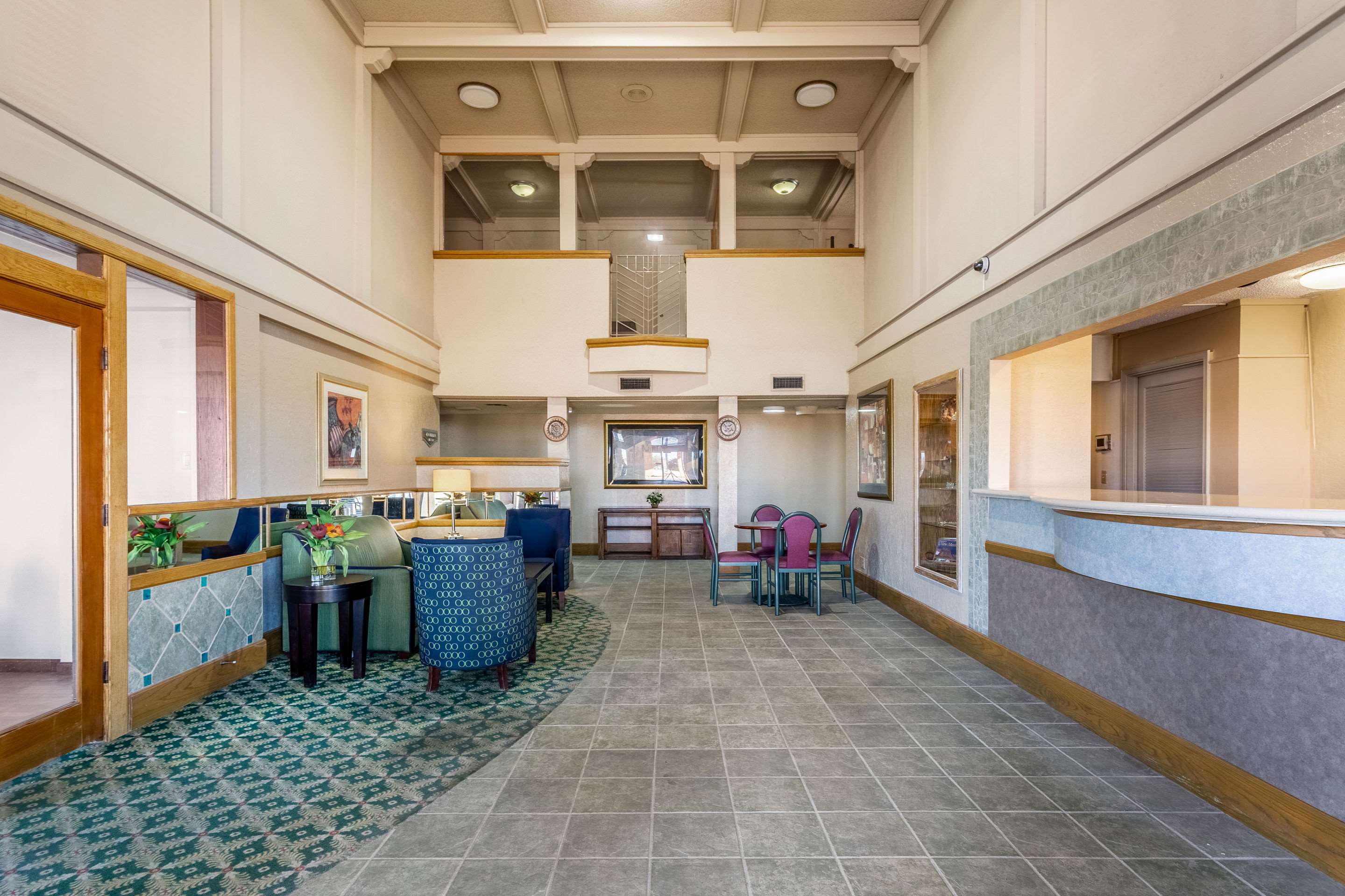 Hotel lobby | Rodeway Inn & Suites
