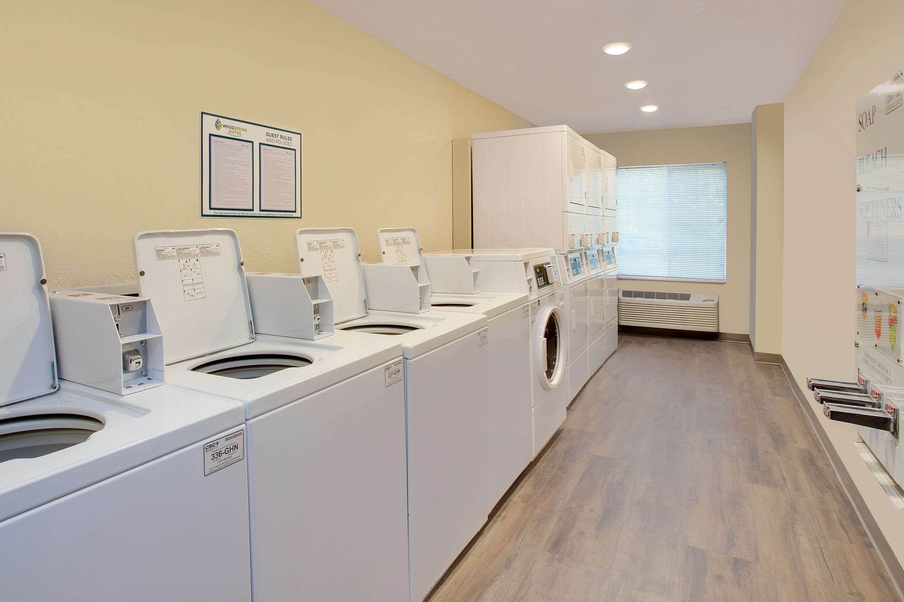 Guest laundry facilities | Extended Stay America Select Suites - Montgomery