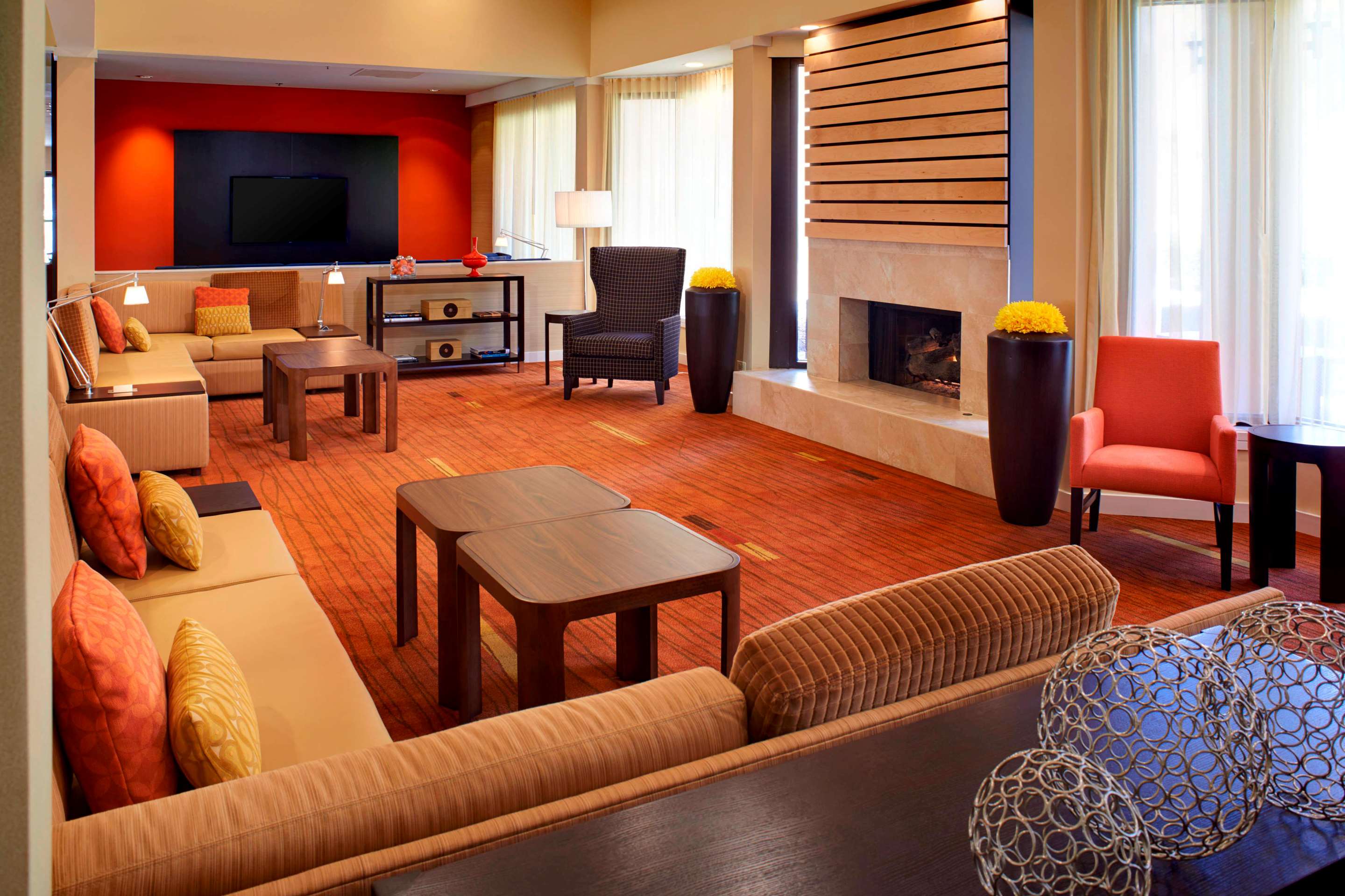 Lobby | Sonesta Select Arlington Heights