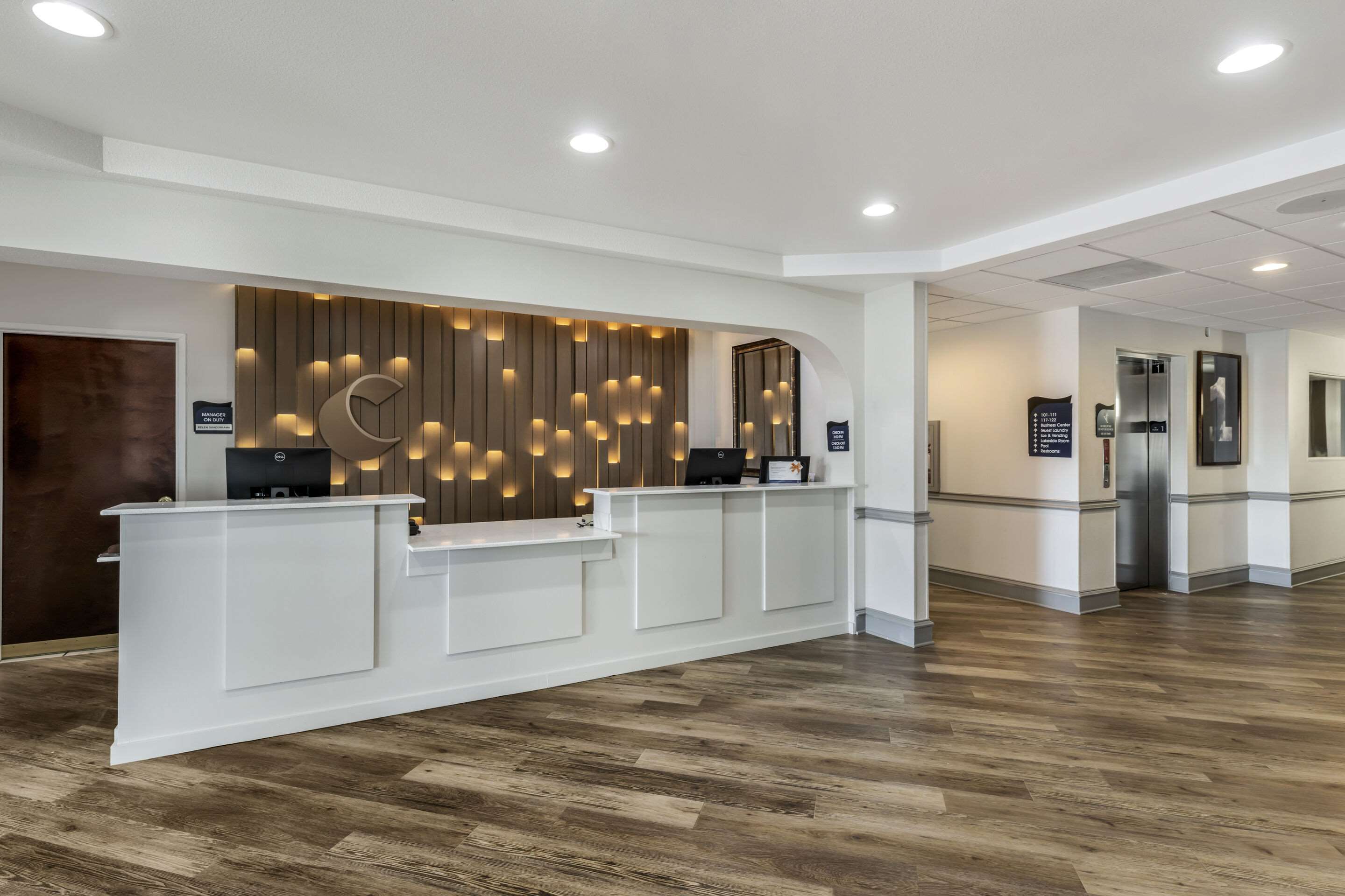 Front desk with friendly staff | Comfort Inn & Suites Andrews