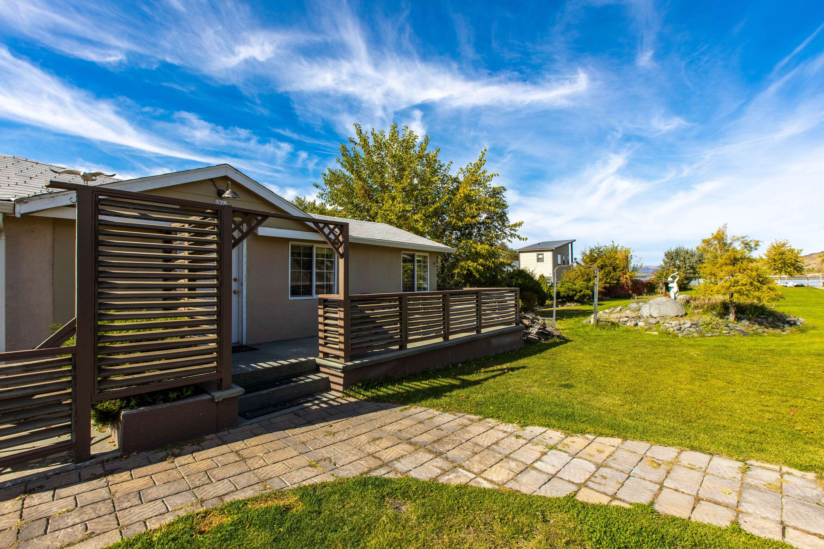 Patio | Soap Lake Natural Spa and Resort