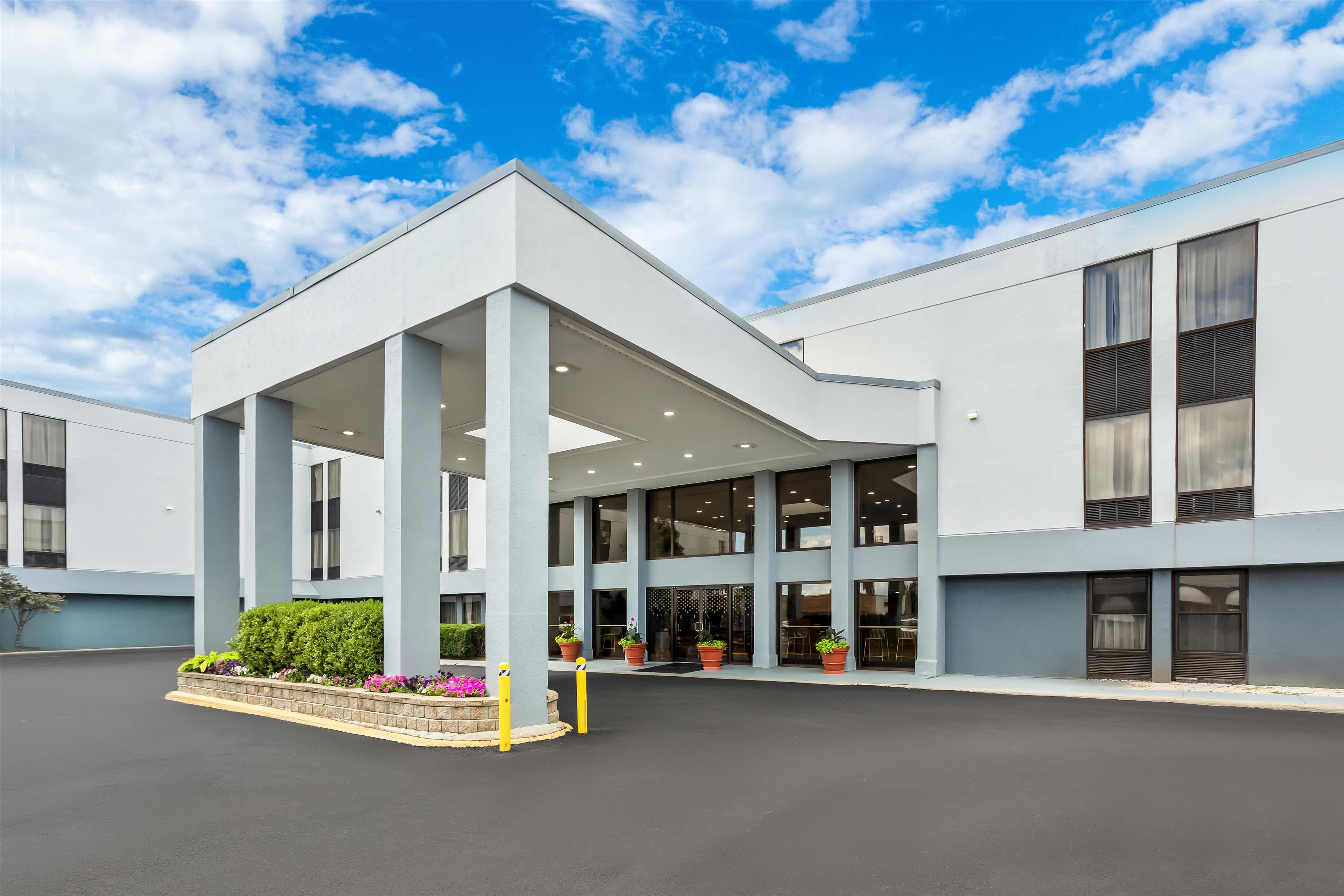 Spark by Hilton