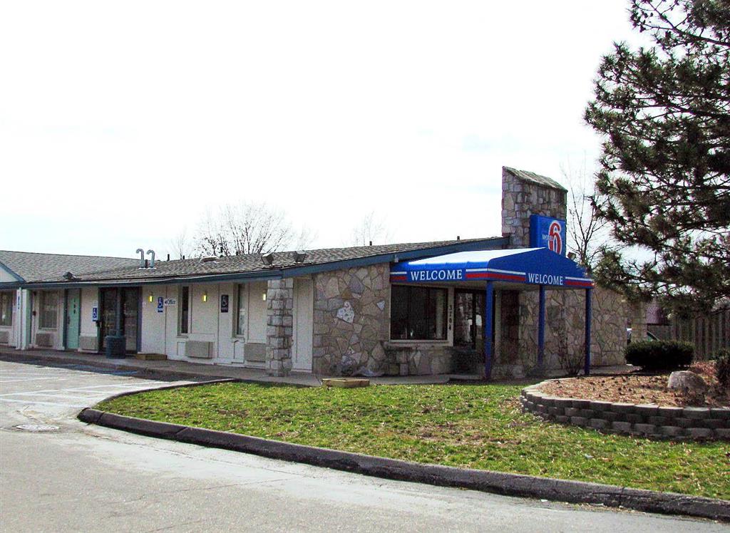 Motel 6 Kalamazoo- Kalamazoo, MI Hotels- Tourist Class Hotels in